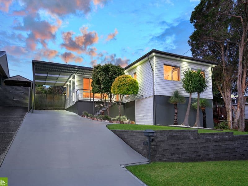18 Stanley Avenue, Farmborough Heights - Image 1