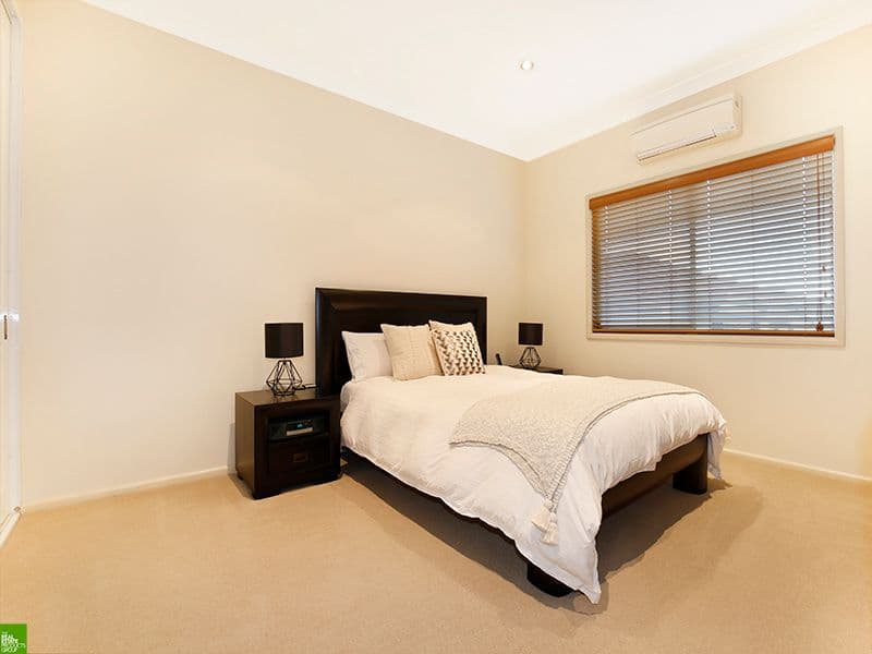 18 Stanley Avenue, Farmborough Heights - Thumbnail 7