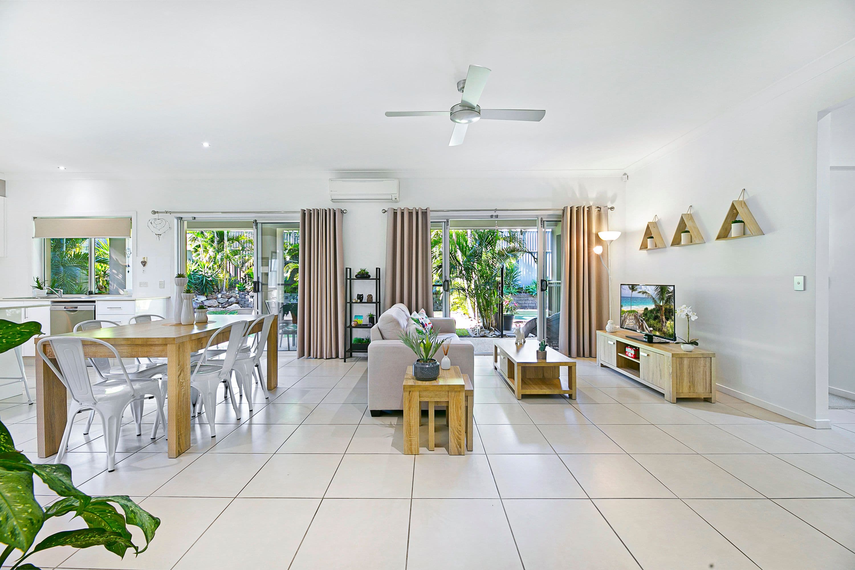 17 Emerson Drive, Bonogin QLD 4213, Bonogin - Thumbnail 3