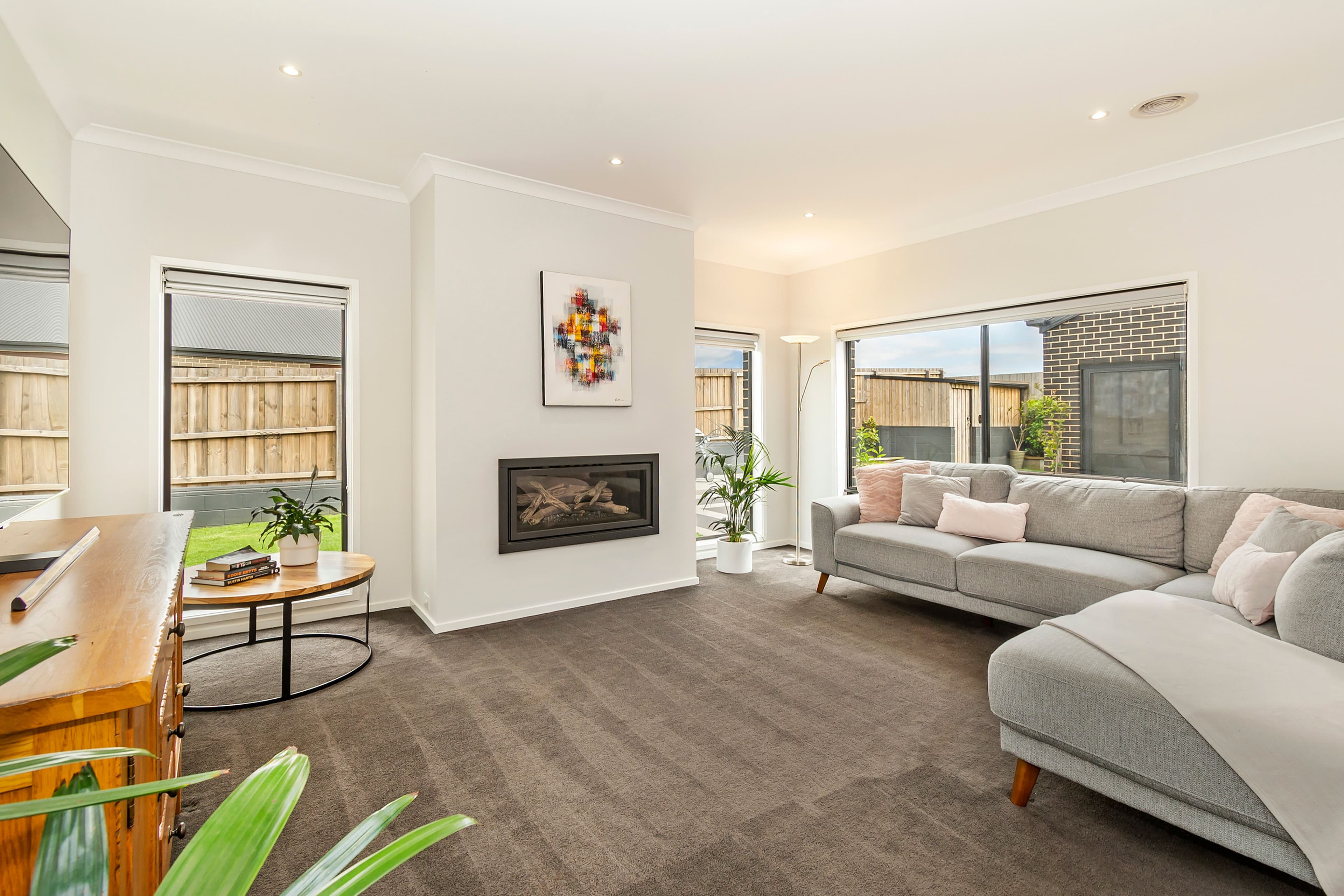 14 Warburton Way, Warrnambool VIC 3280, Warrnambool - Thumbnail 2