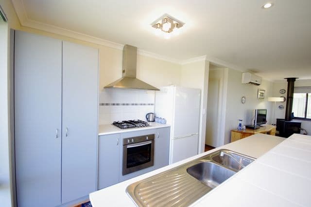 45 Parksview Boulevard, VASSE WA 6280, Vasse - Thumbnail 5