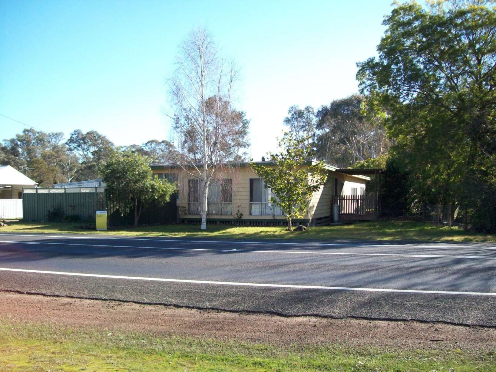 2549 Henty Highway, CAVENDISH VIC 3314, Cavendish - Thumbnail 2