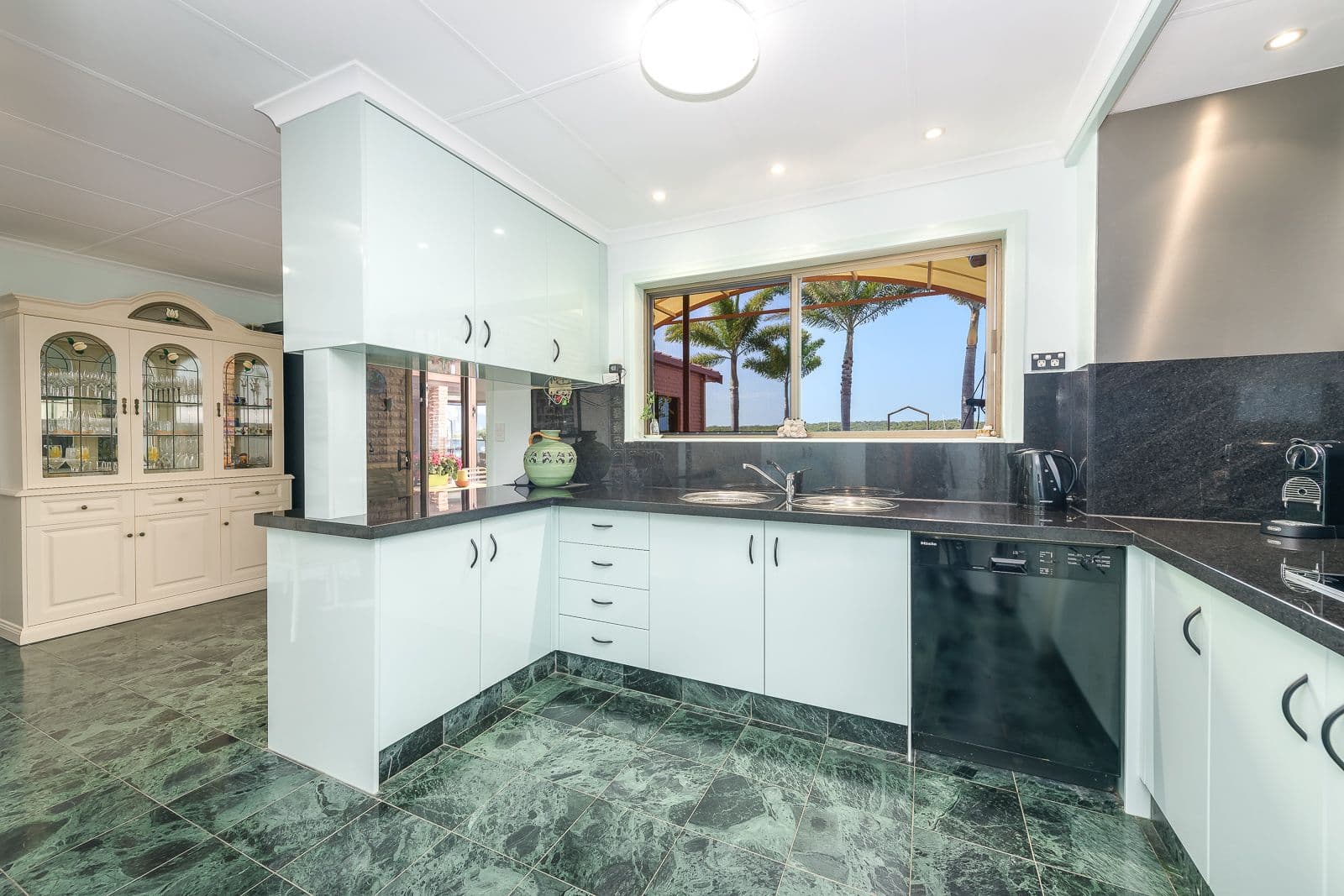 7 Arrowsmith Court, Paradise Point QLD 4216, Paradise Point - Thumbnail 8