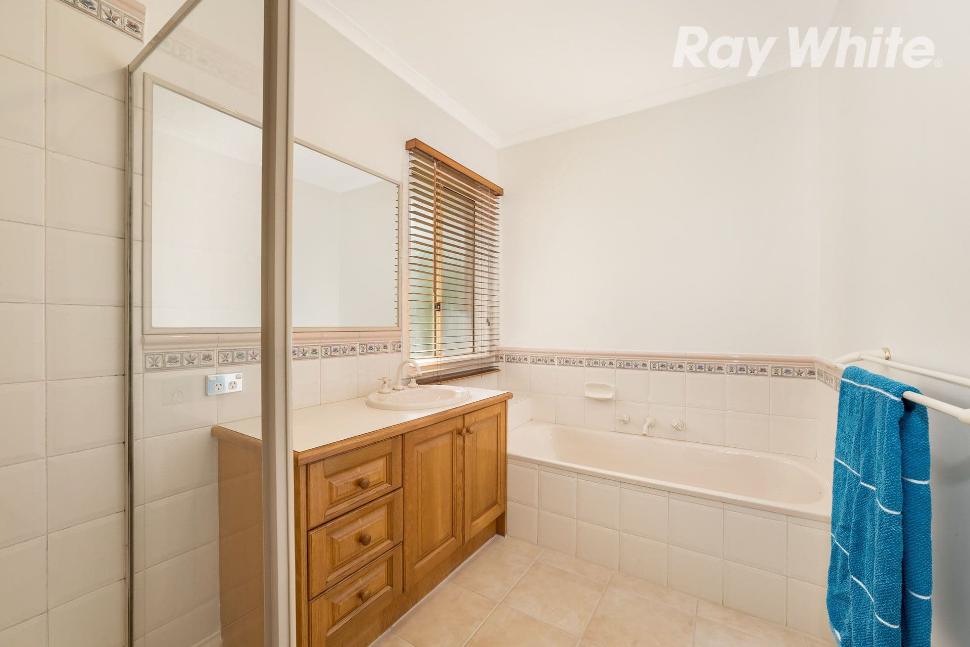 19 Montana Way, Mill Park VIC 3082, Mill Park - Thumbnail 6