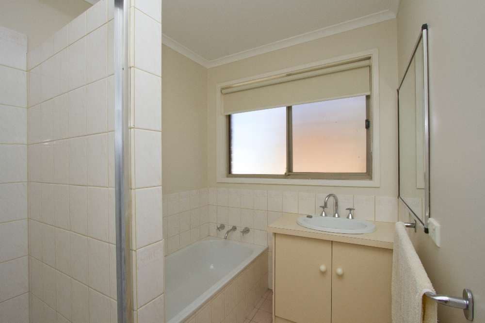 3 Mitta Grove, LAVINGTON NSW 2641, Lavington - Thumbnail 3