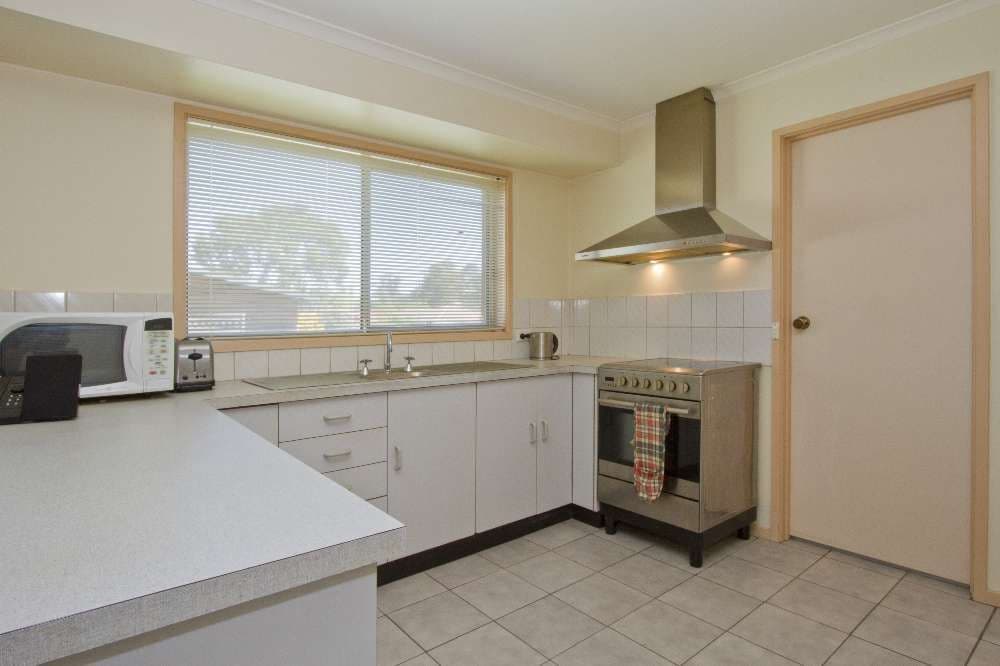 3 Mitta Grove, LAVINGTON NSW 2641, Lavington - Thumbnail 6