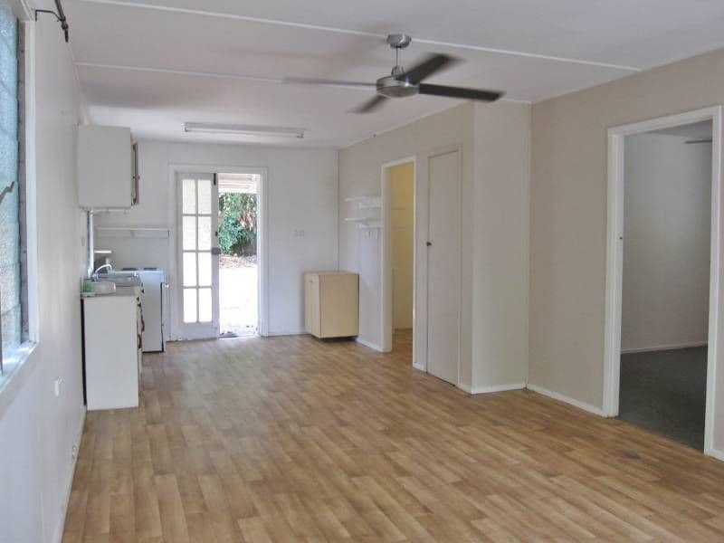 100 Christensen Street, MACHANS BEACH QLD 4878, Machans Beach - Thumbnail 2