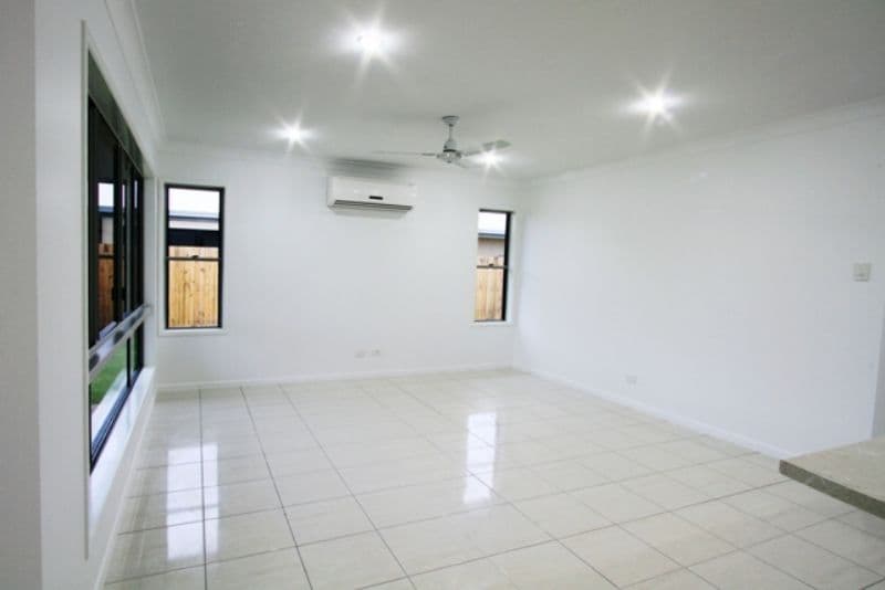 49 Firefly Crescent, OORALEA QLD 4740, Ooralea - Thumbnail 4
