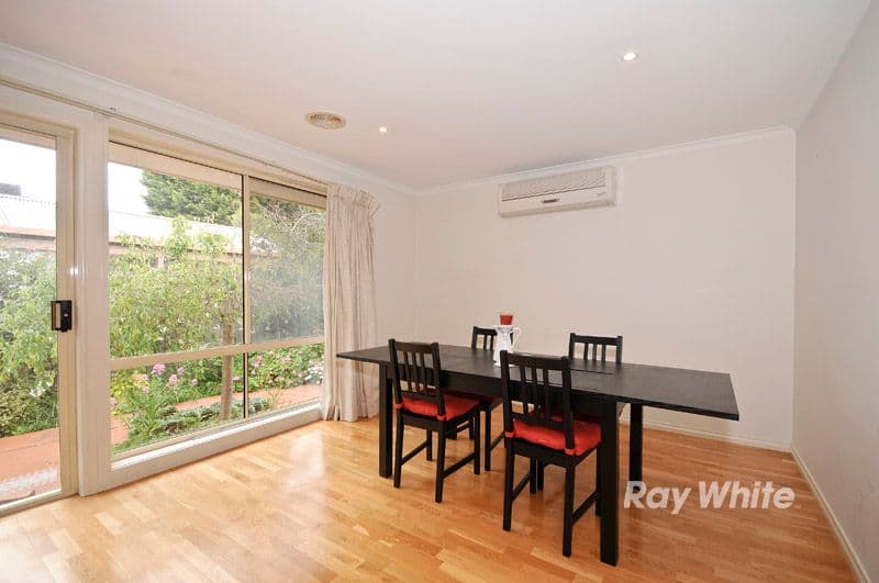 4 Leo Close, WANTIRNA SOUTH VIC 3152, Wantirna South - Thumbnail 5