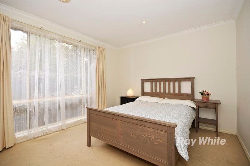 4 Leo Close, WANTIRNA SOUTH VIC 3152, Wantirna South - Thumbnail 6