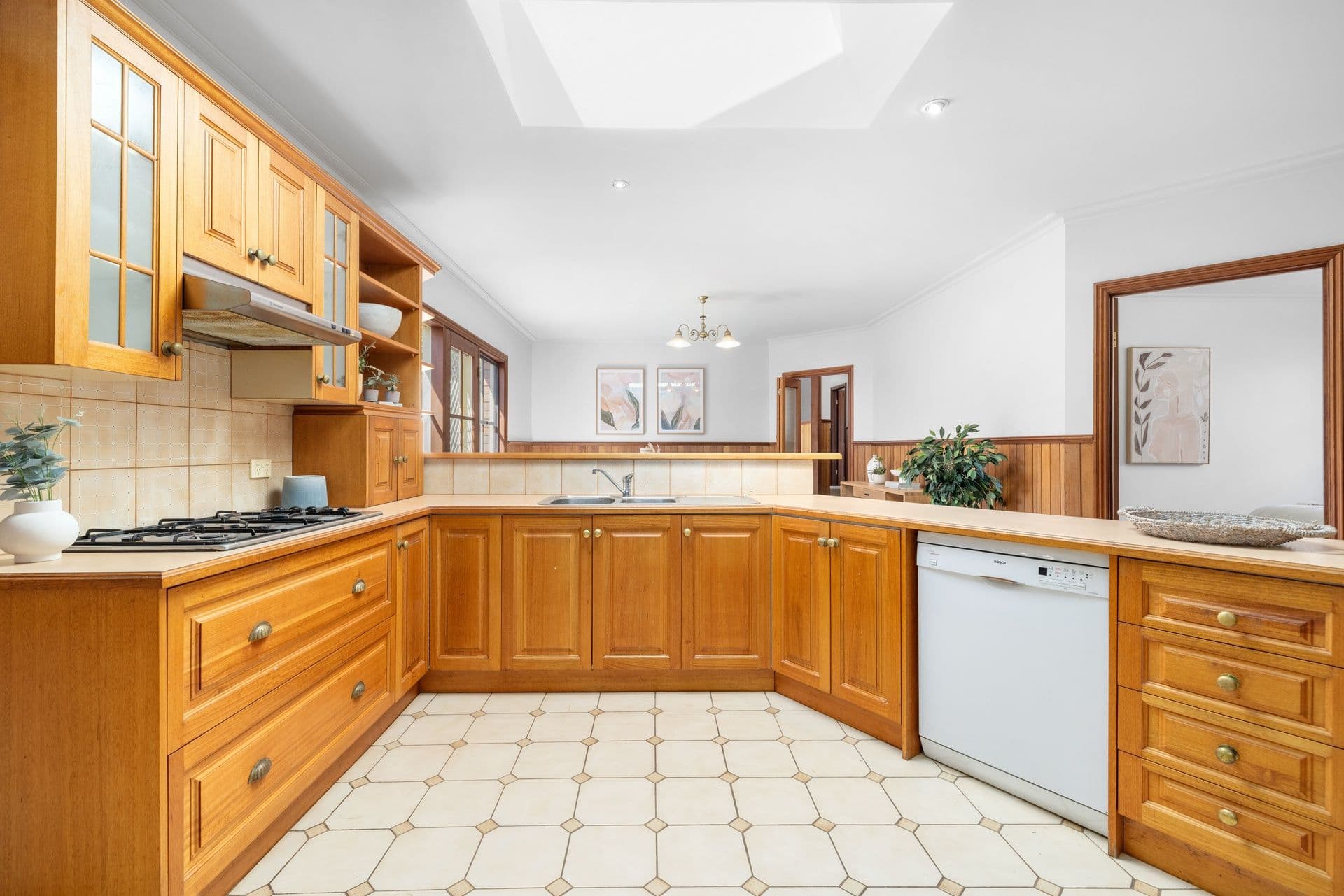 16 Christine Avenue, Berwick VIC 3806, Berwick - Thumbnail 7