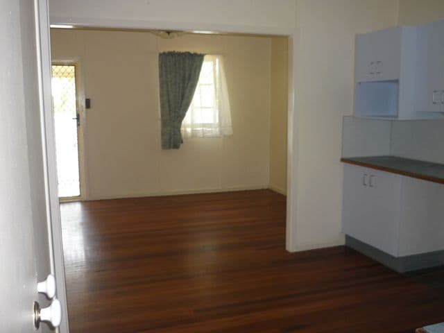 42 George Street, Caboolture QLD 4510, Caboolture - Thumbnail 5