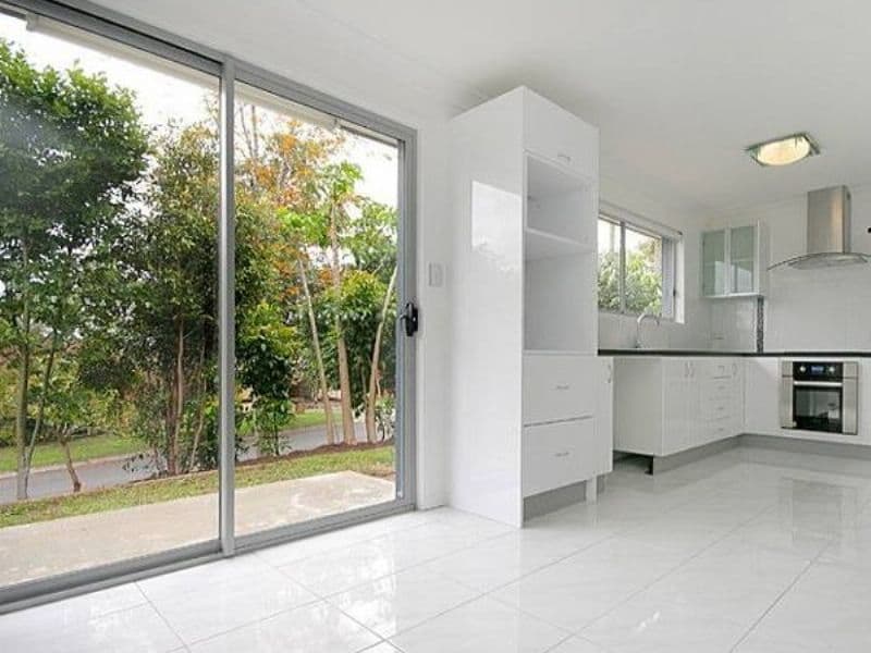 11 Balaton Street, RIVERHILLS QLD 4074, Riverhills - Thumbnail 5