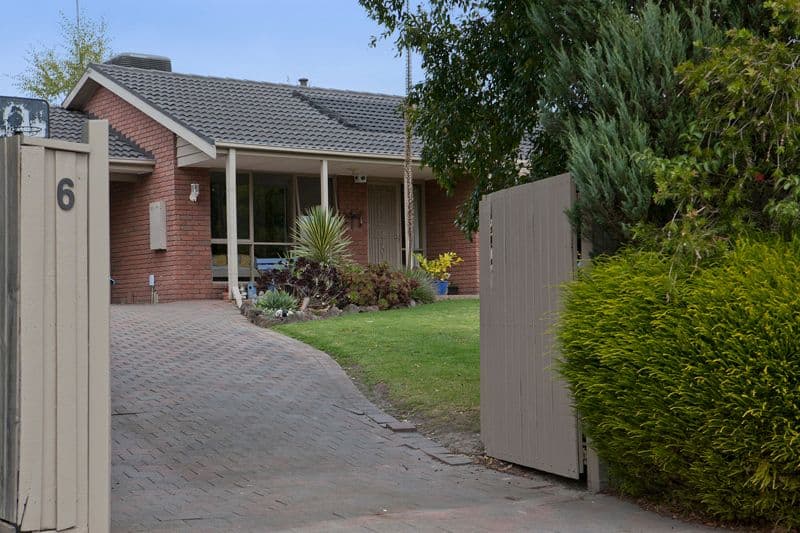 6 Banksia Court, Langwarrin VIC 3910, Langwarrin - Thumbnail 2