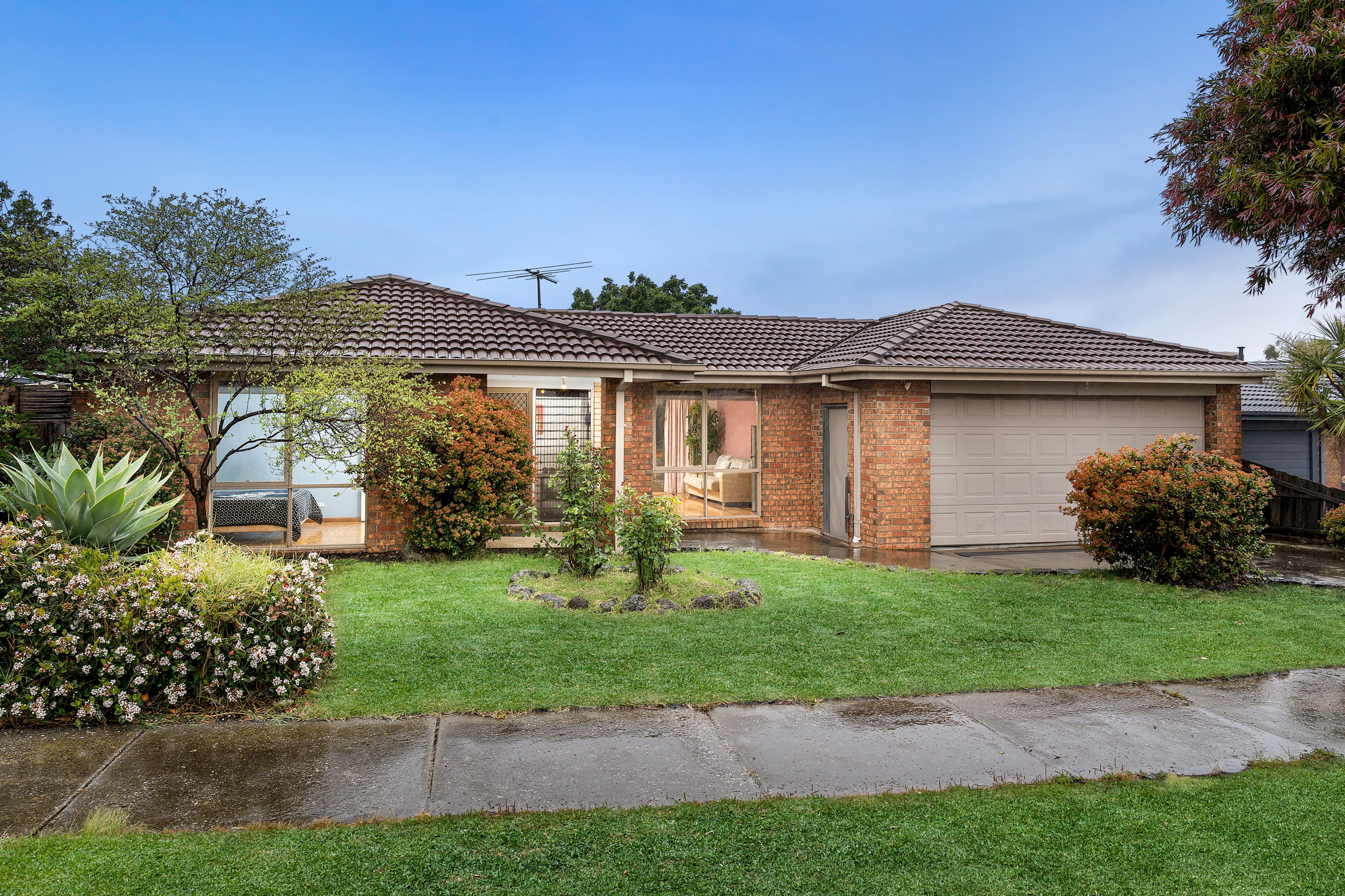 12 Manning Court, Sunbury VIC 3429, Sunbury - Image 1