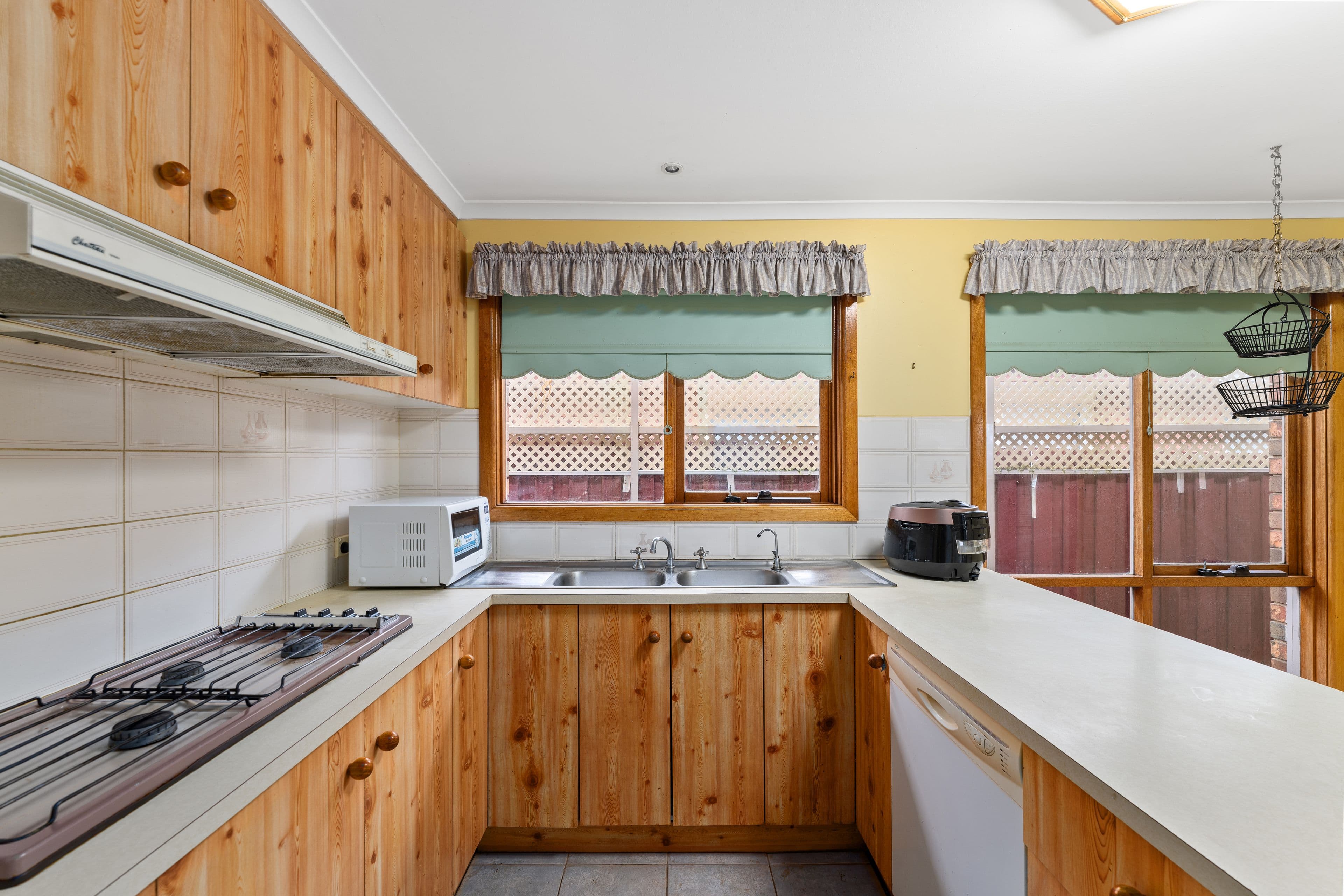 12 Manning Court, Sunbury VIC 3429, Sunbury - Thumbnail 3