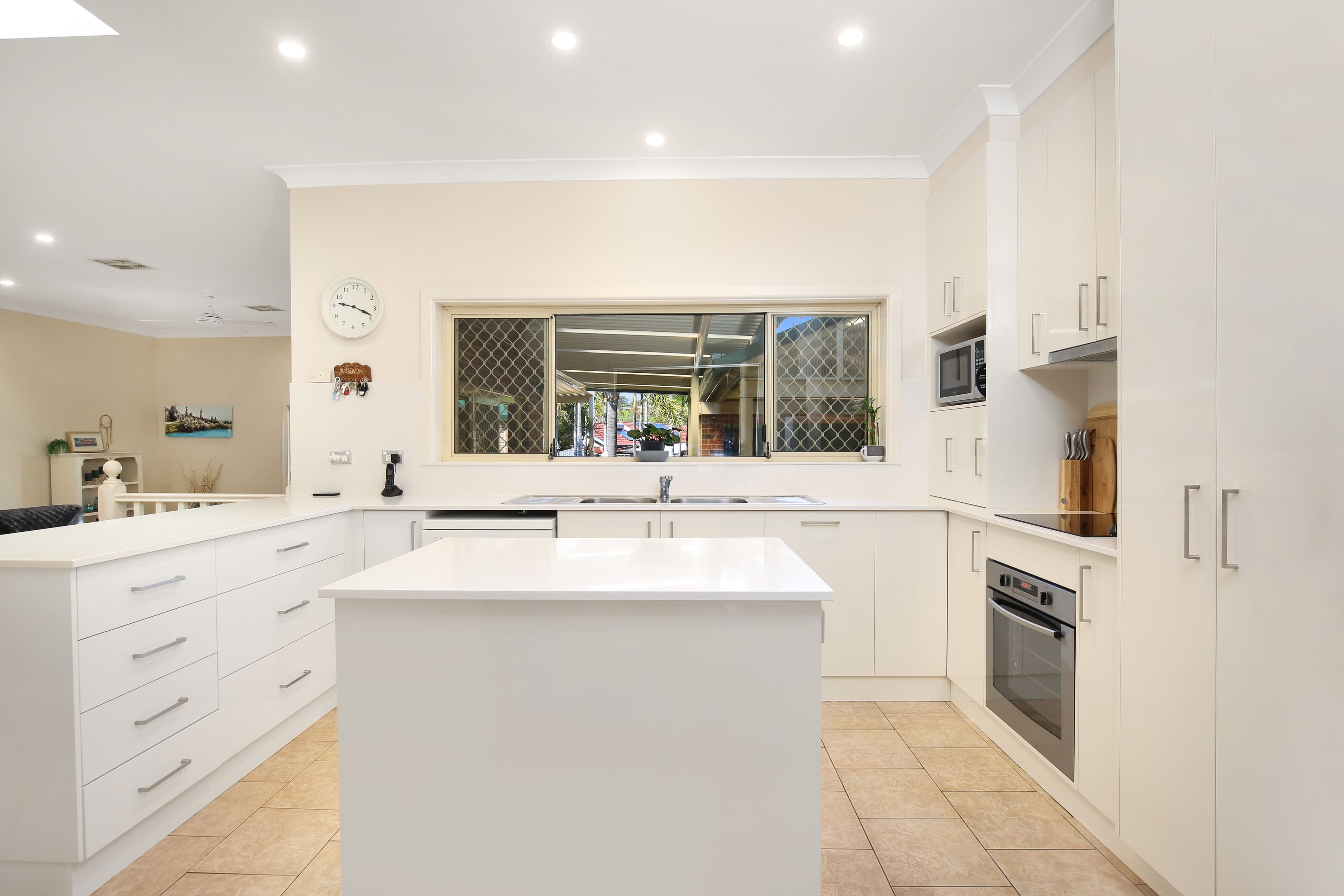 31 Garratt Avenue, Fairy Meadow - Thumbnail 2