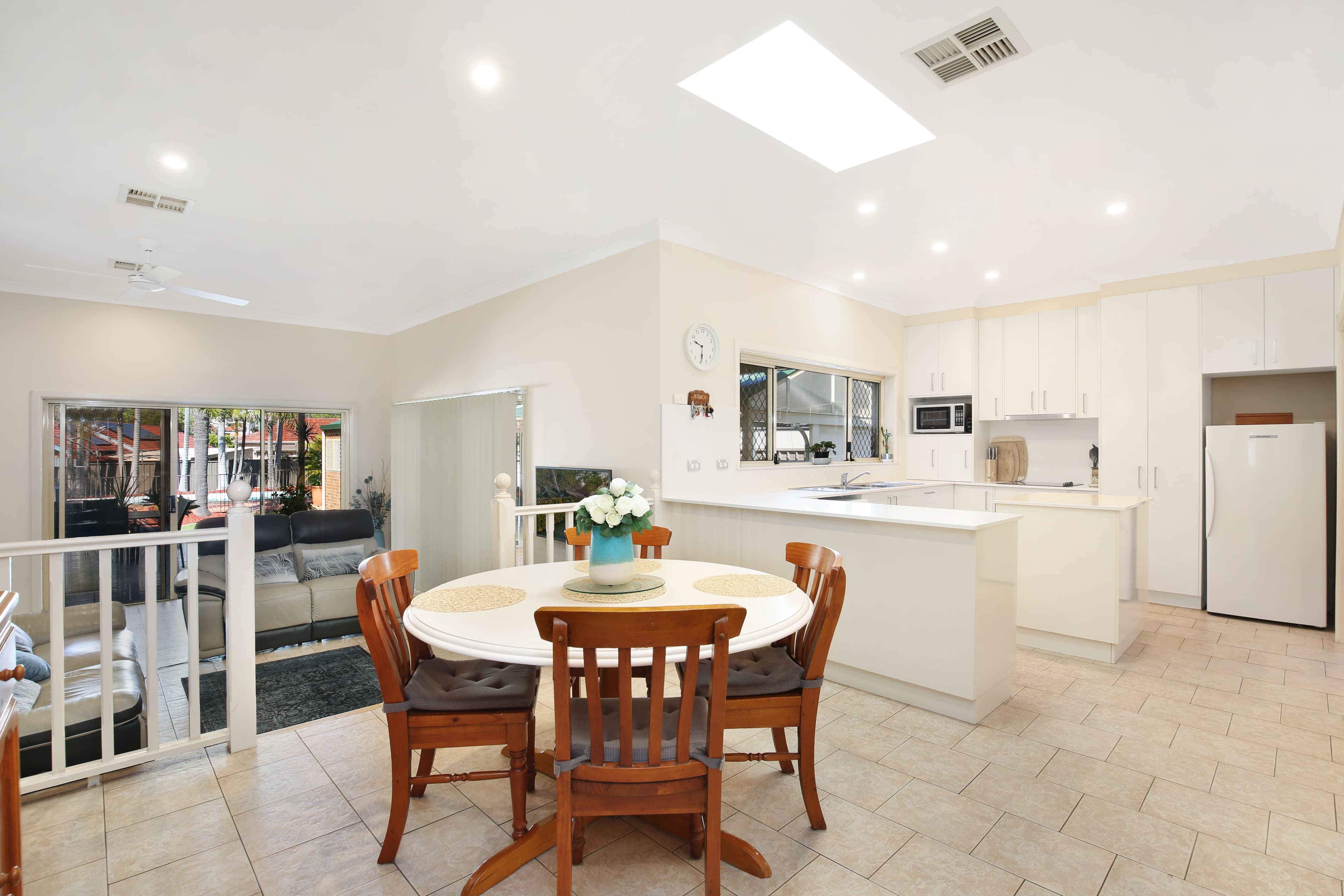 31 Garratt Avenue, Fairy Meadow - Thumbnail 3