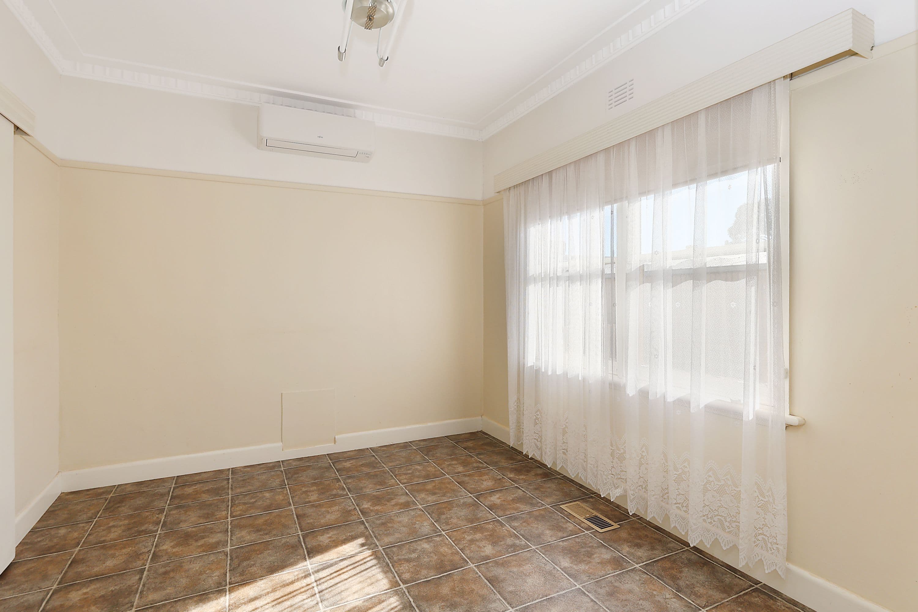 1 Daskein Street, Camperdown VIC 3260, Camperdown - Thumbnail 4