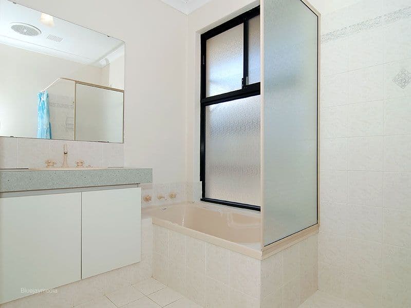 61 Vaucluse Crescent, ELLENBROOK WA 6069, Ellenbrook - Thumbnail 6