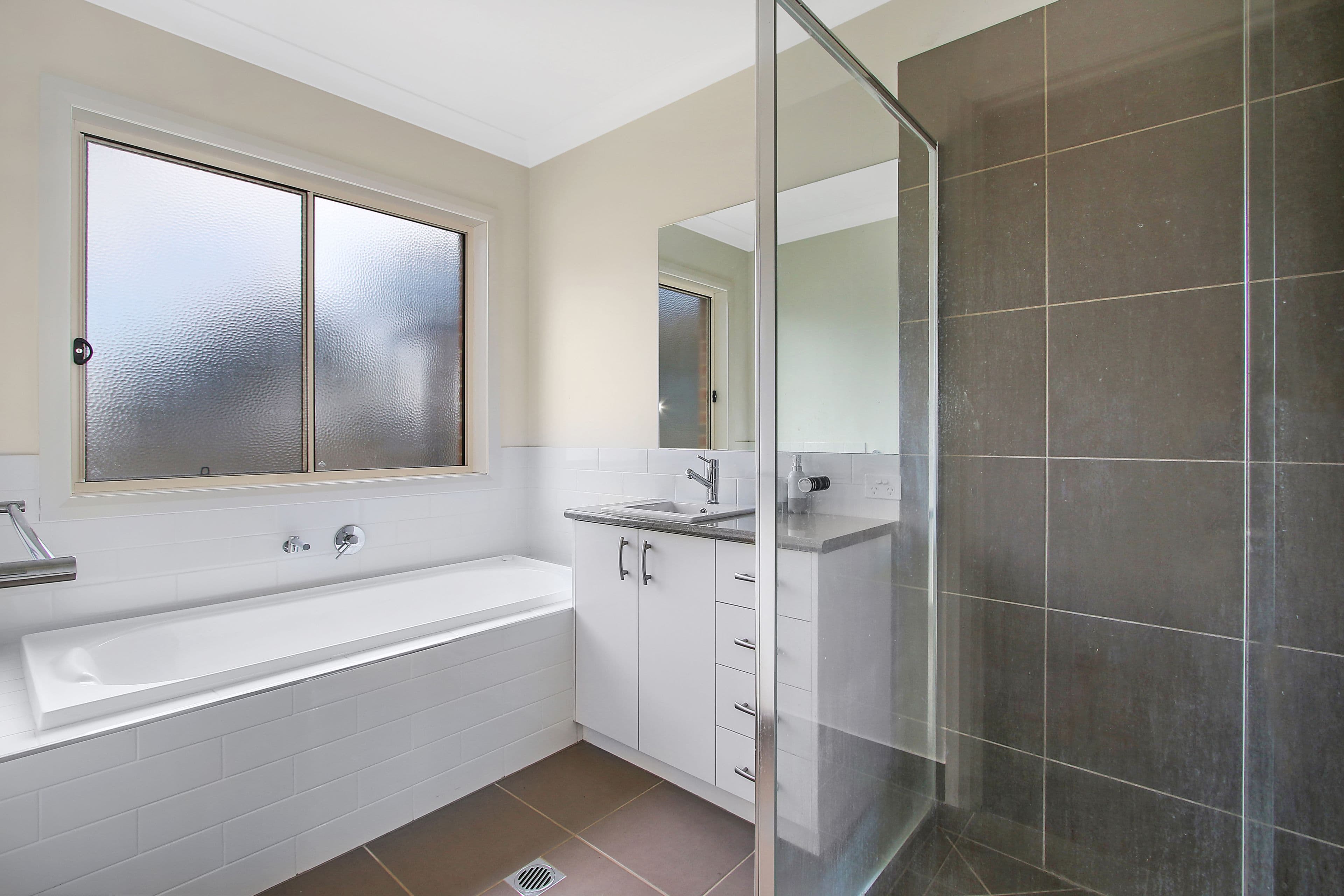 121 Holbeach Street, Howlong - Thumbnail 5