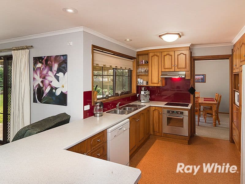 17 Wolf Avenue, Strathalbyn SA 5255, Strathalbyn - Thumbnail 3