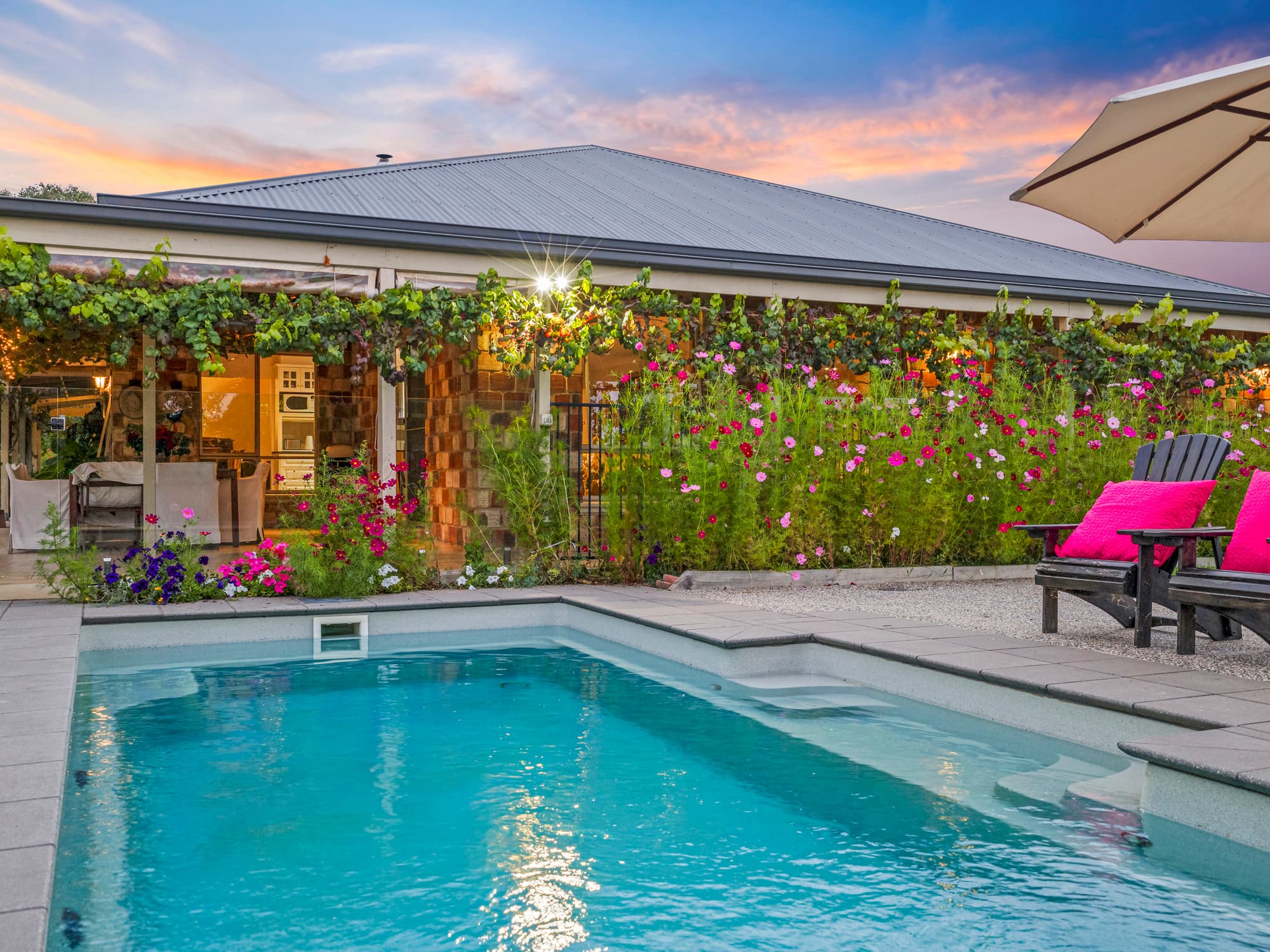 219 Ogilvies Road, Mansfield, Mansfield - Image 1