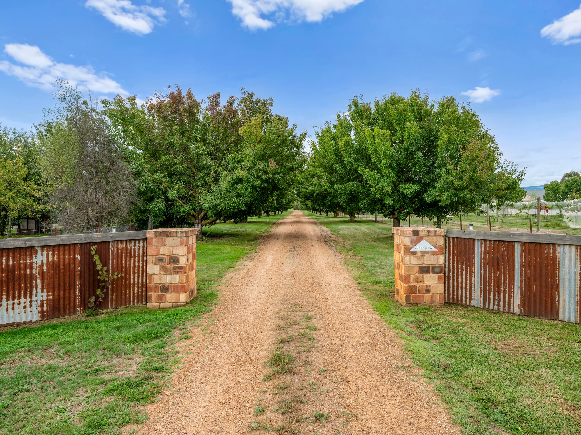 219 Ogilvies Road, Mansfield, Mansfield - Thumbnail 4