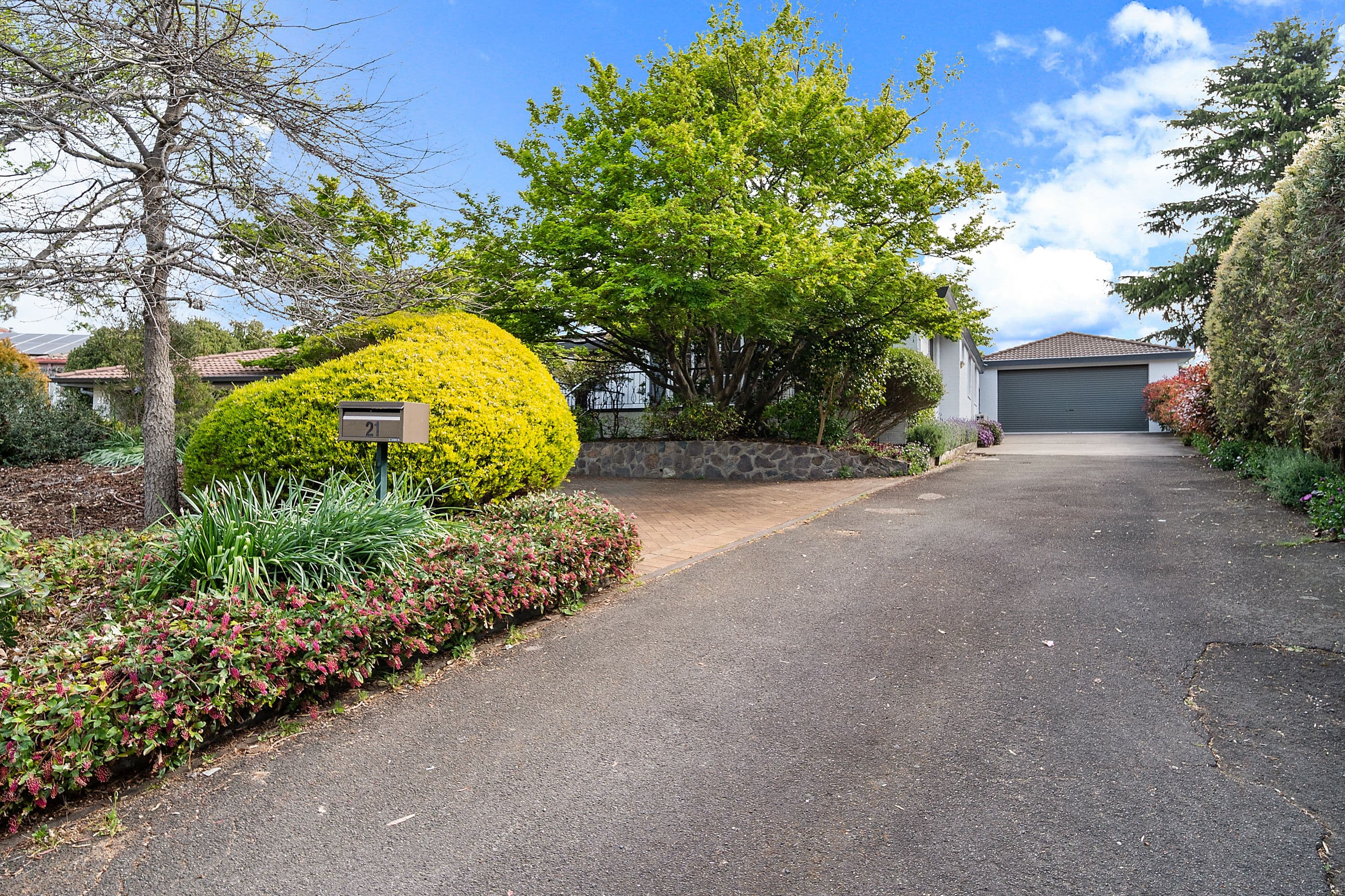 21 Packer Street, Weetangera ACT 2614, Weetangera - Thumbnail 2