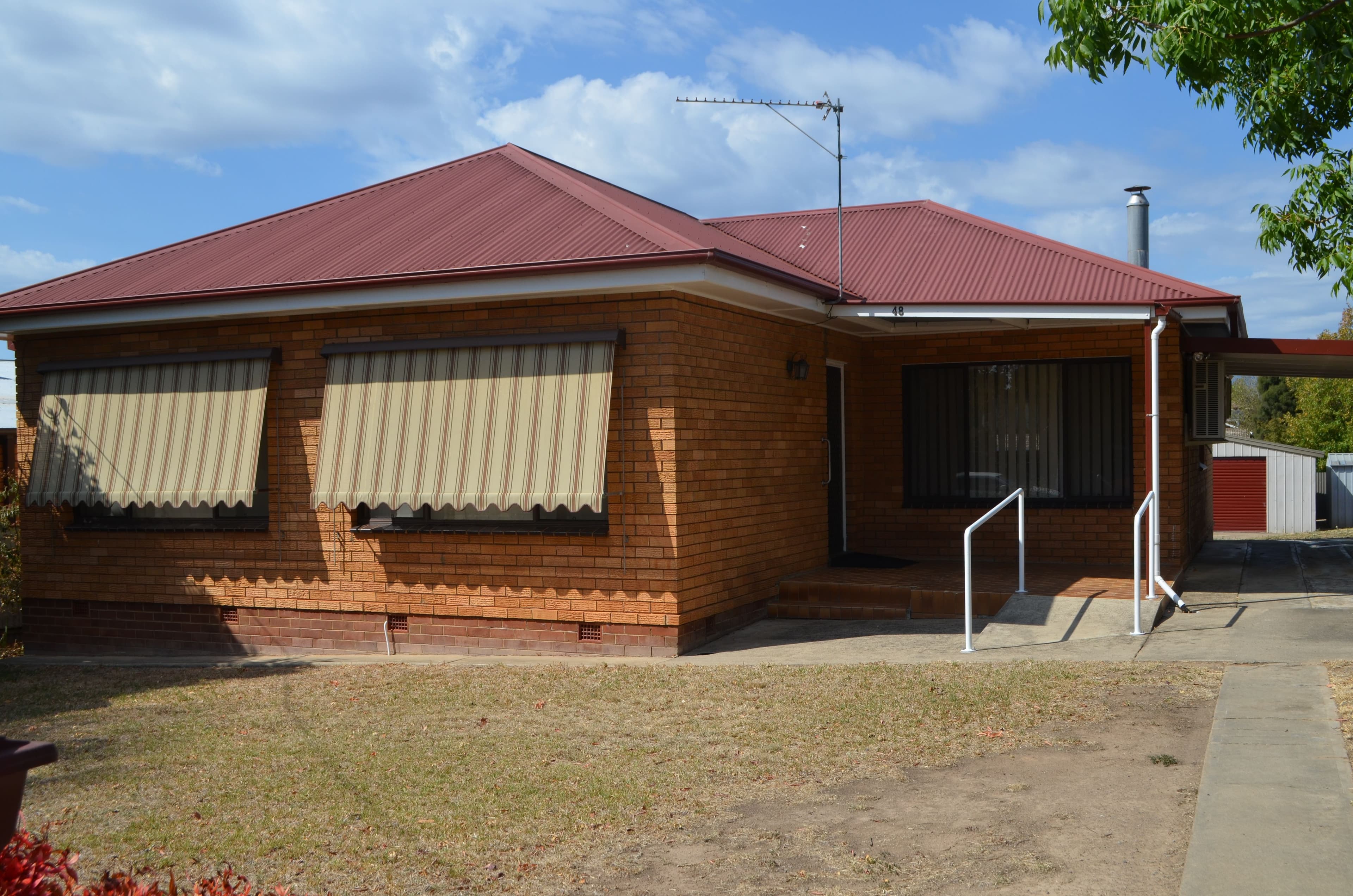 48 Forest Street, Tumut - Thumbnail 2