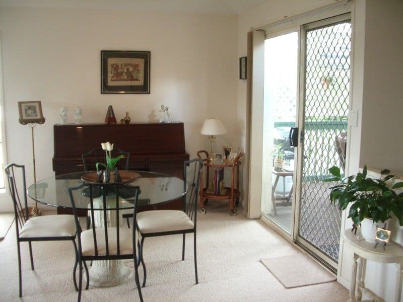 82 Russell Terrace, INDOOROOPILLY QLD 4068, Indooroopilly - Thumbnail 4