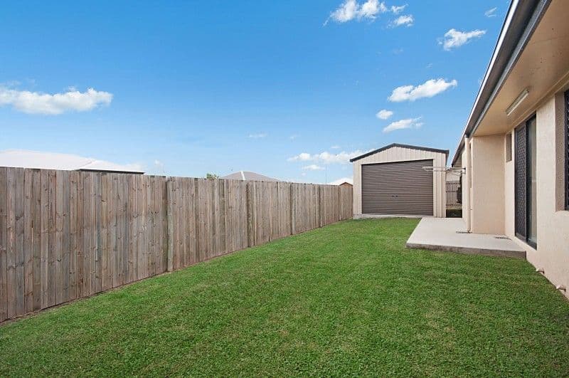 19 Dillon Street, MOUNT LOUISA QLD 4814, Mount Louisa - Thumbnail 8