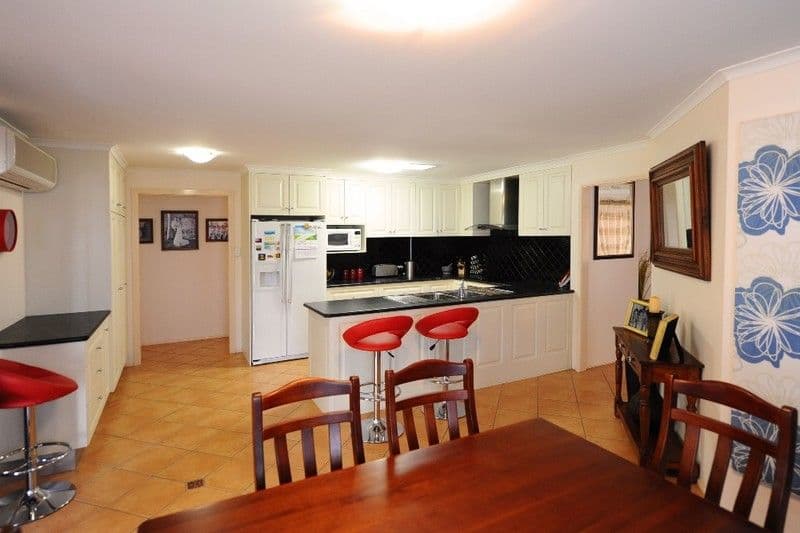 51 Redwood Street, NEWTOWN QLD 4350, Newtown - Thumbnail 3
