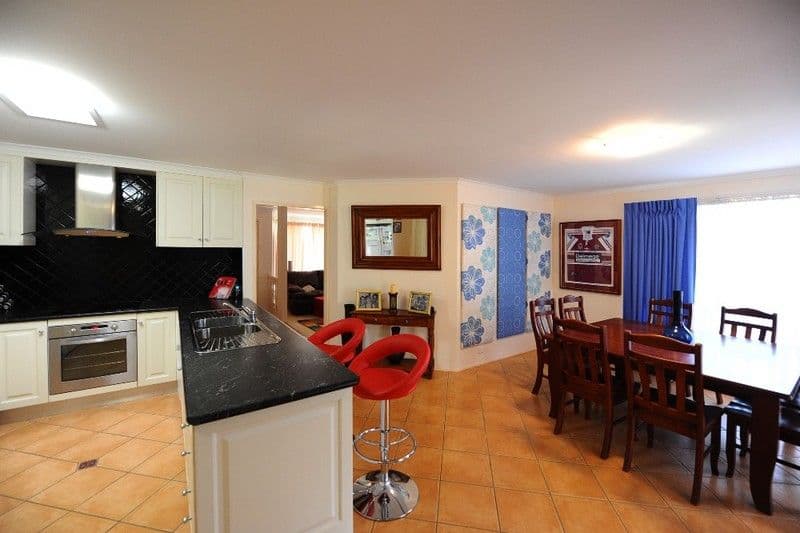 51 Redwood Street, NEWTOWN QLD 4350, Newtown - Thumbnail 5
