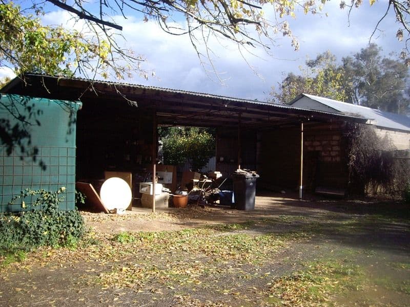 24 Livingstone Street, AVENEL VIC 3664, Avenel - Thumbnail 5