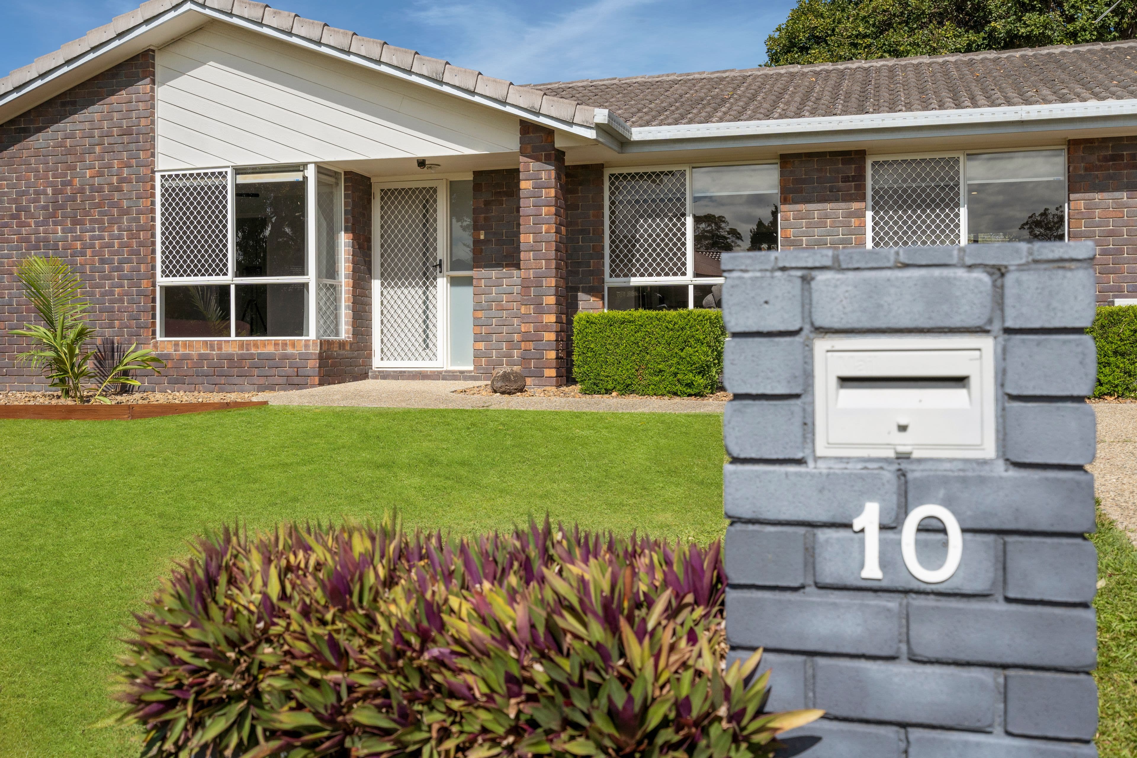10 Lapidus Street, Birkdale QLD 4159, Birkdale - Thumbnail 2