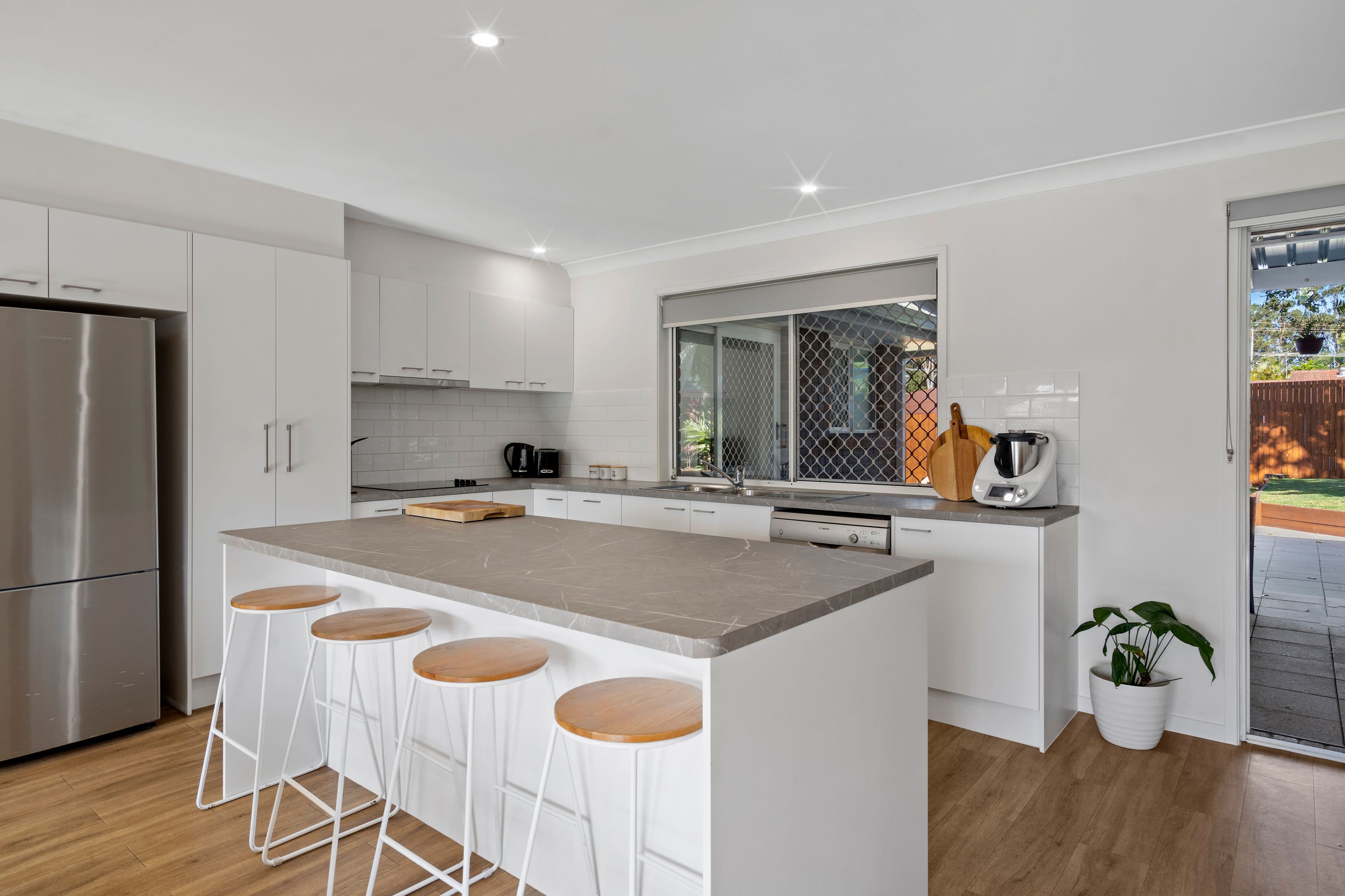 10 Lapidus Street, Birkdale QLD 4159, Birkdale - Thumbnail 5