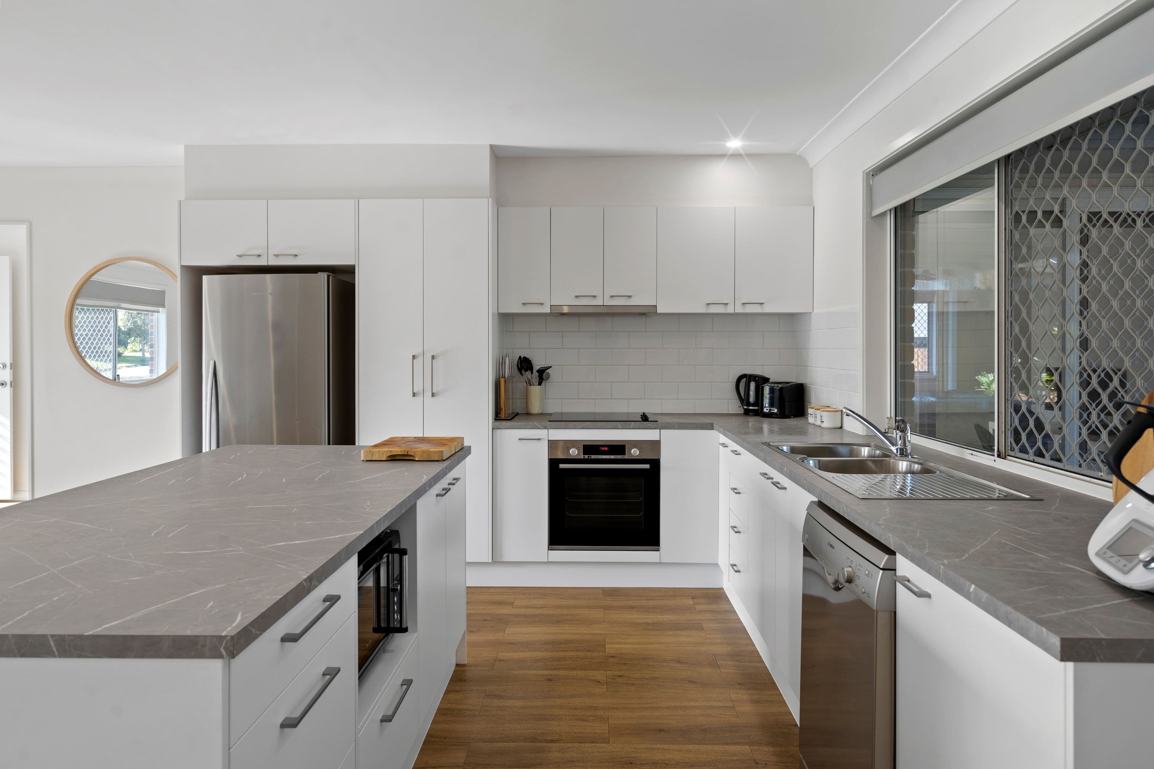 10 Lapidus Street, Birkdale QLD 4159, Birkdale - Thumbnail 7
