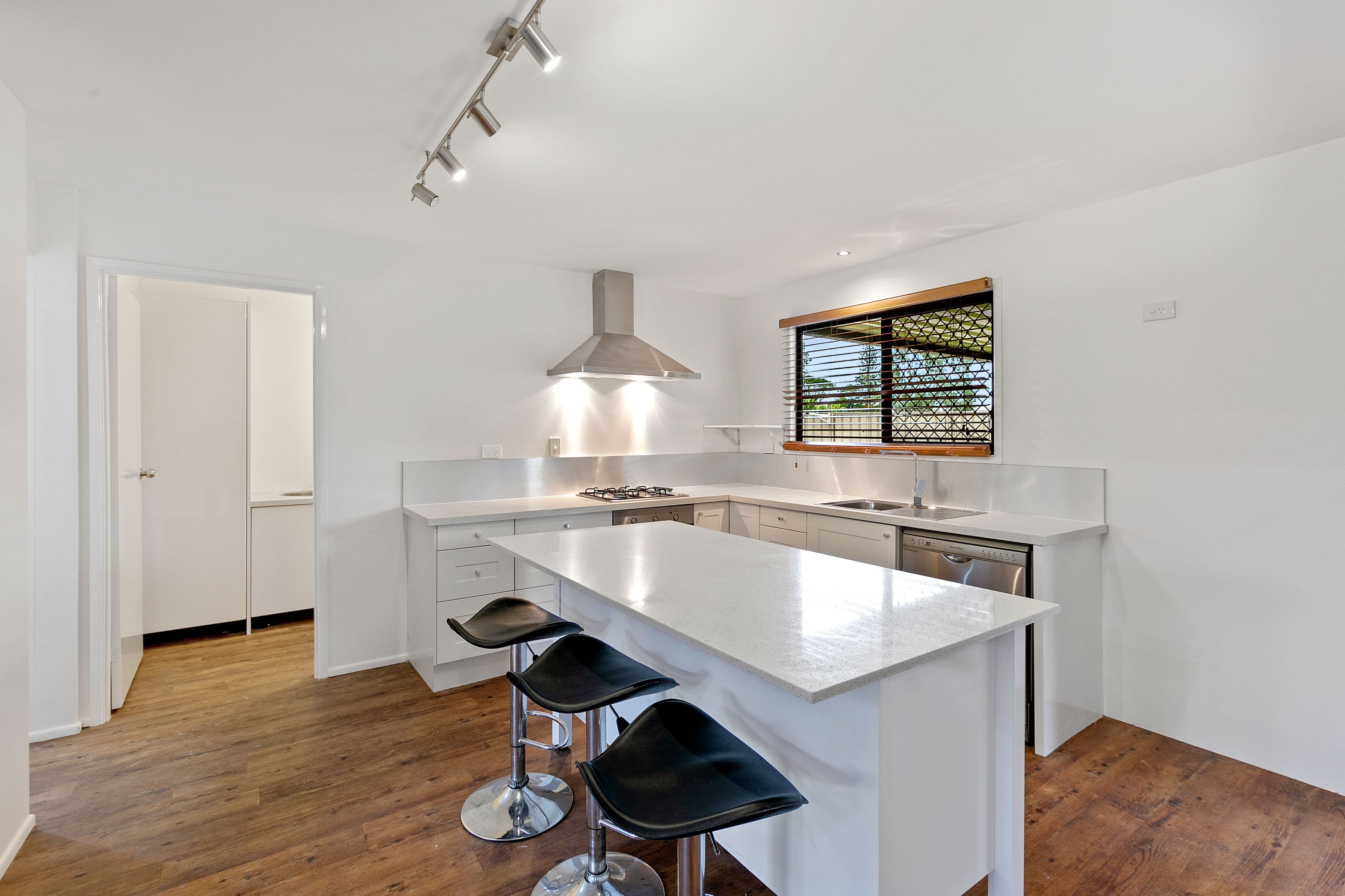 8 Wisteria Court, Victoria Point QLD 4165, Victoria Point - Thumbnail 5
