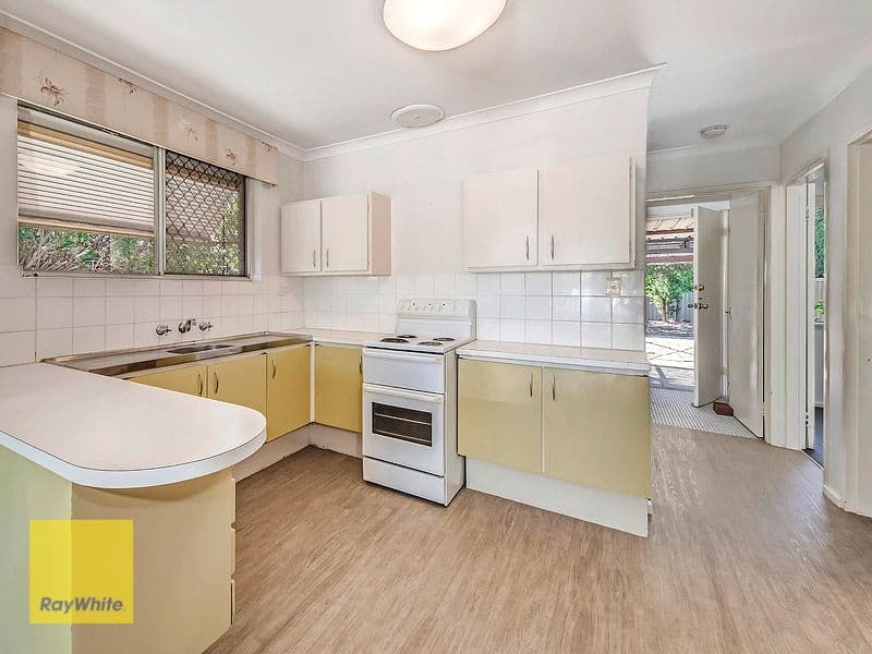 13B Parkview Parade, Redcliffe WA 6104, Redcliffe - Thumbnail 2