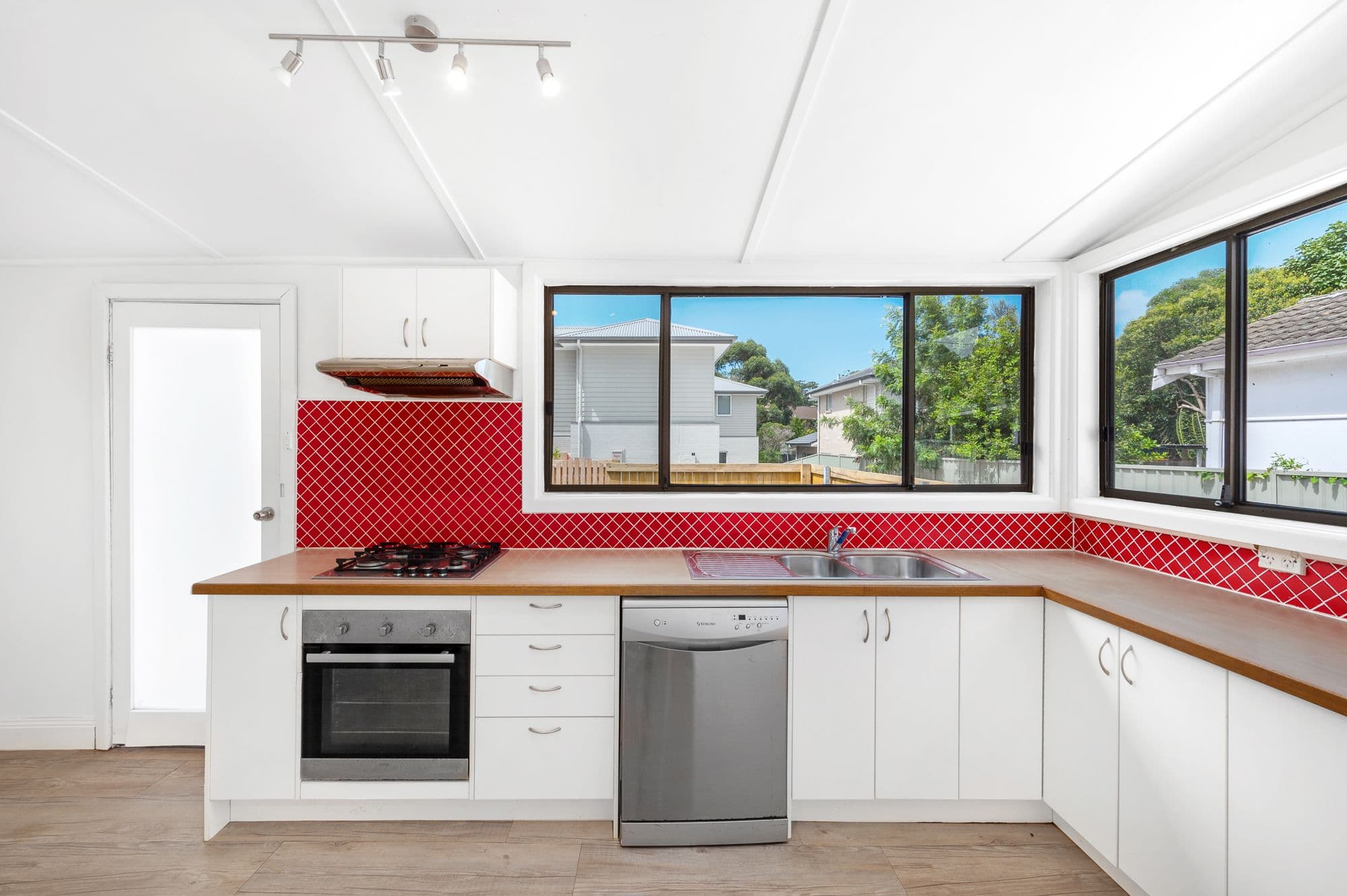 20B Warejee Street, Kingsgrove, Thirroul - Thumbnail 3