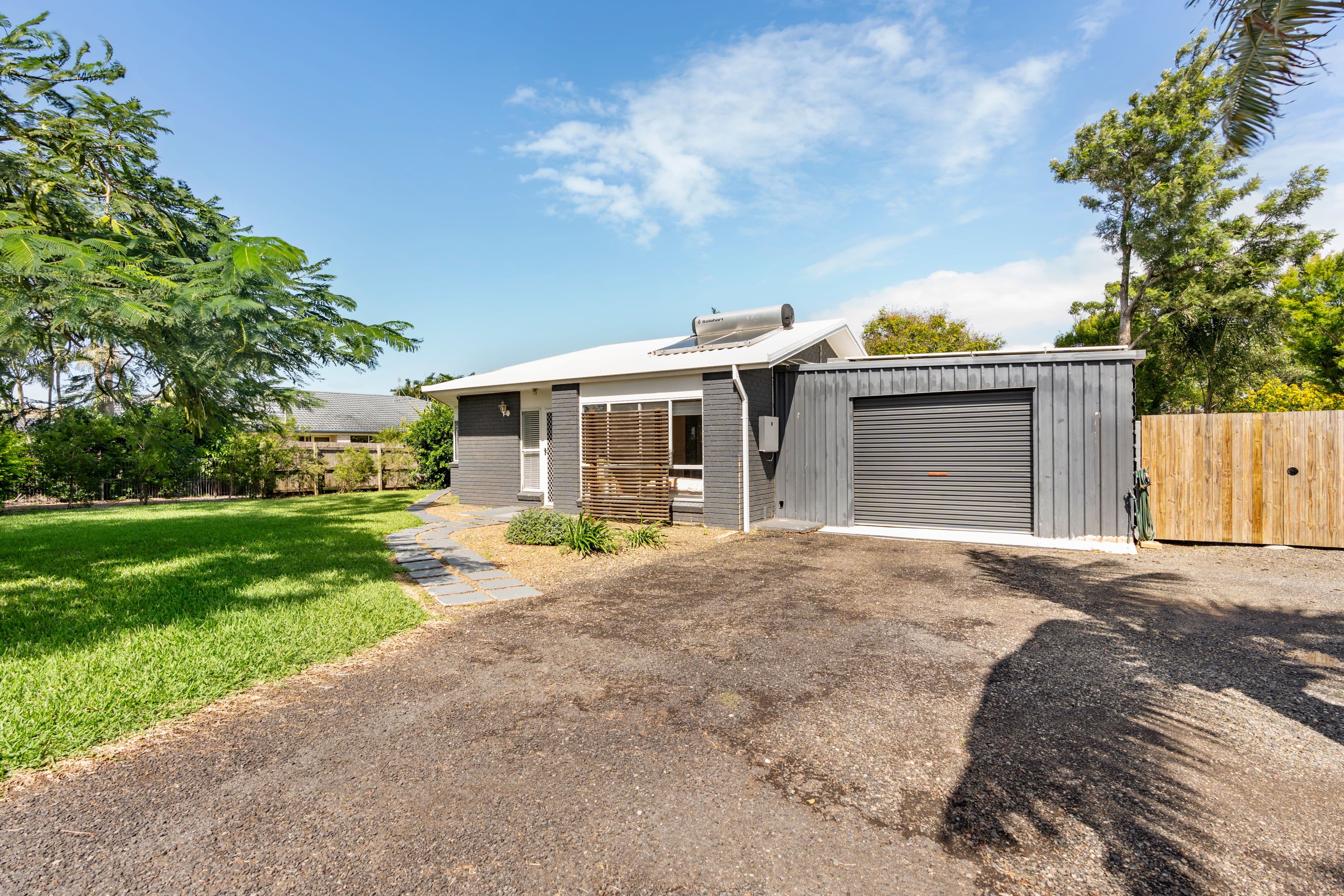 25a Rifle Range Road, Innes Park QLD 4670, Innes Park - Thumbnail 2
