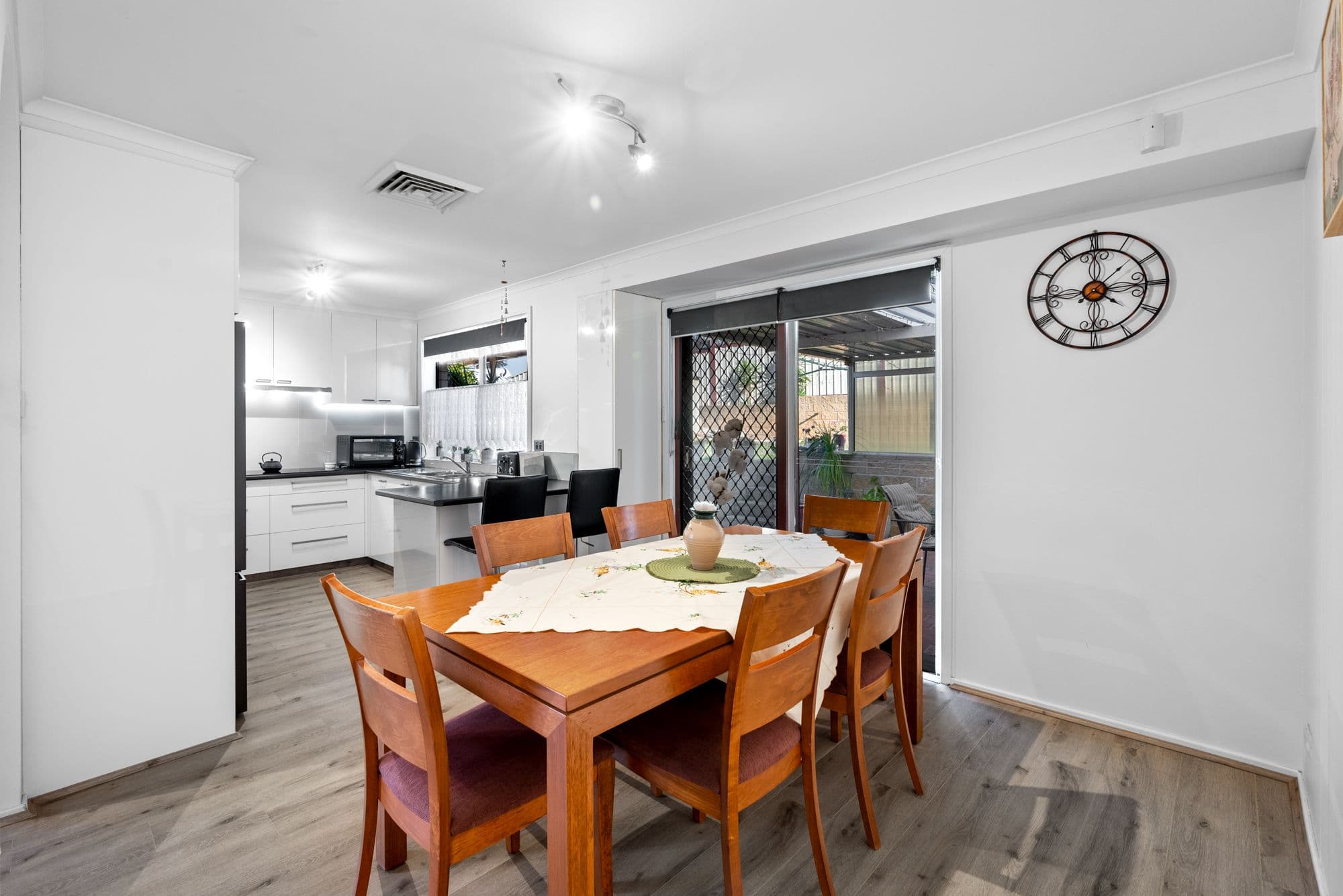 80 Cleopatra Drive, Rosemeadow NSW 2560, Rosemeadow - Thumbnail 4
