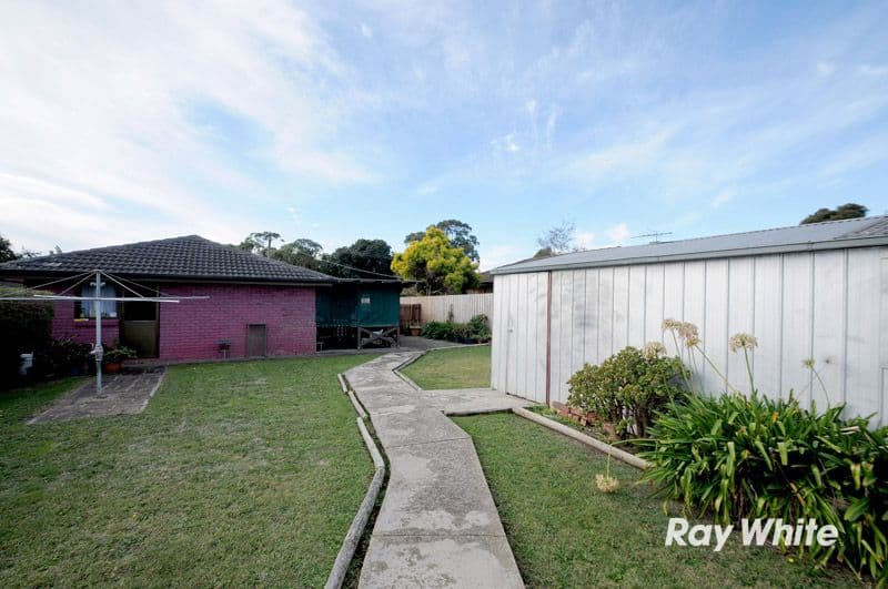 2 Valma Avenue, CRANBOURNE VIC 3977, Cranbourne - Thumbnail 6