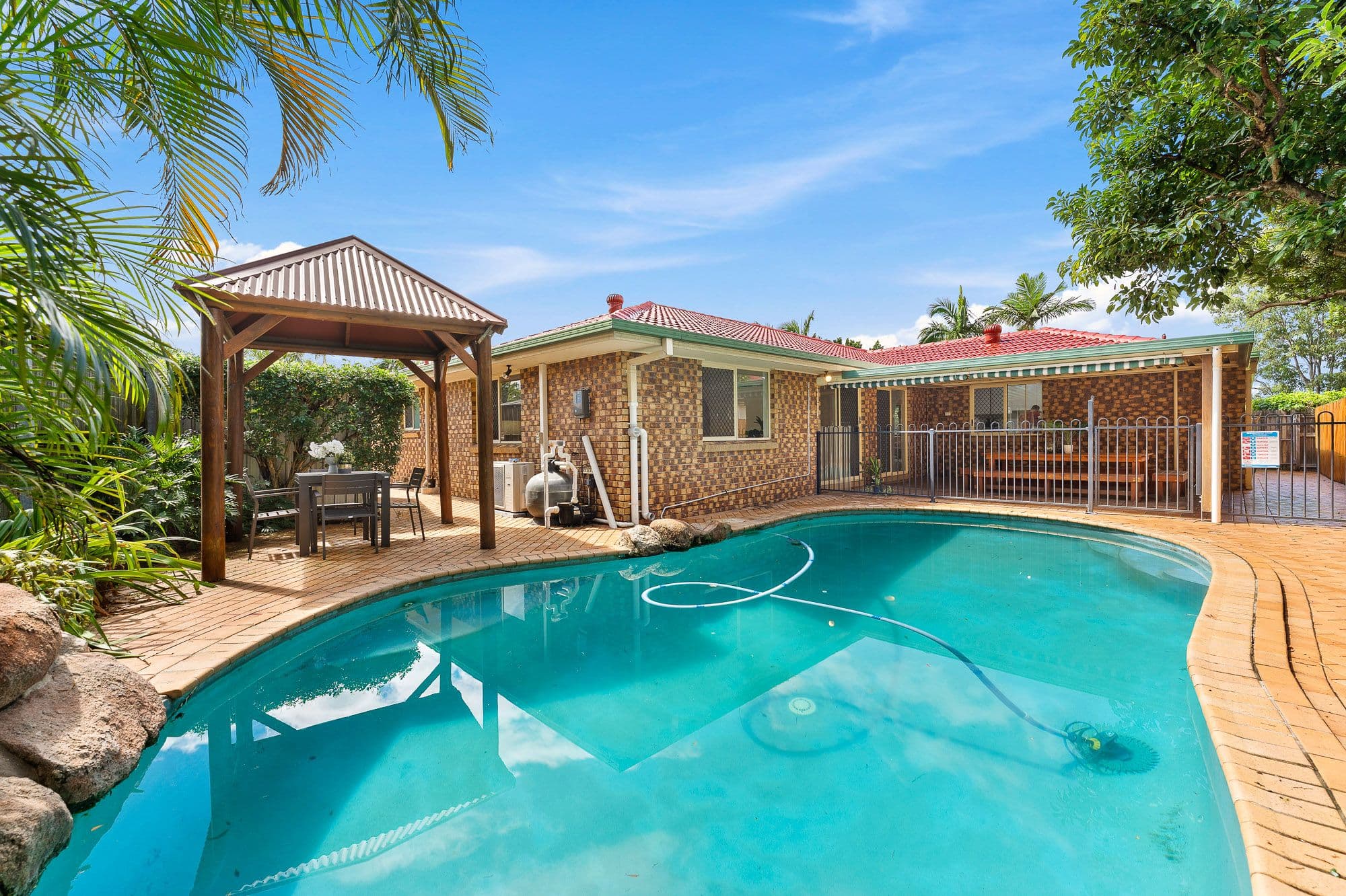 6 Spring Close, Calamvale QLD 4116, Calamvale - Image 1