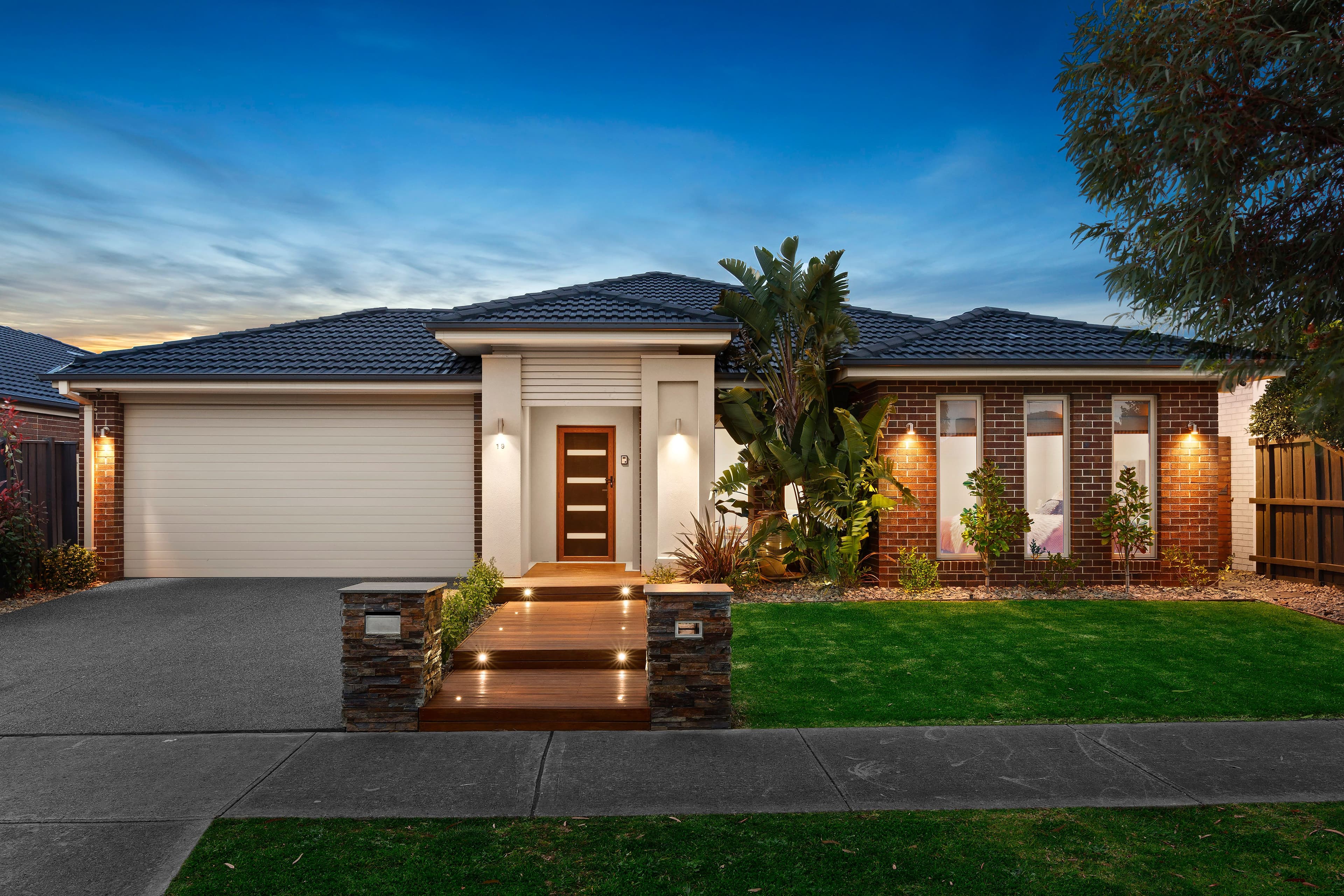 19 Macadamia Street, Doreen VIC 3754, Doreen - Thumbnail 2