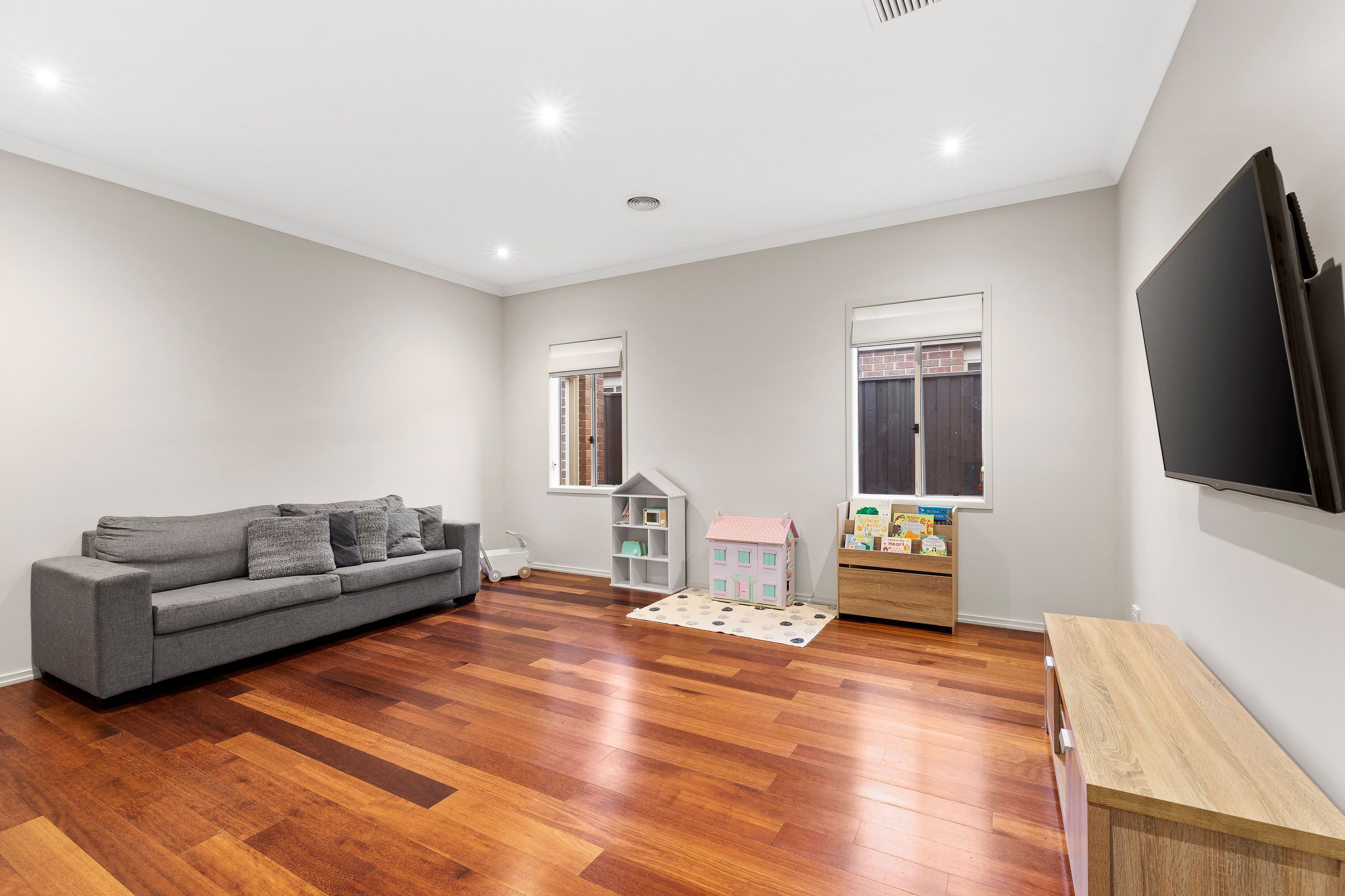 19 Macadamia Street, Doreen VIC 3754, Doreen - Thumbnail 4