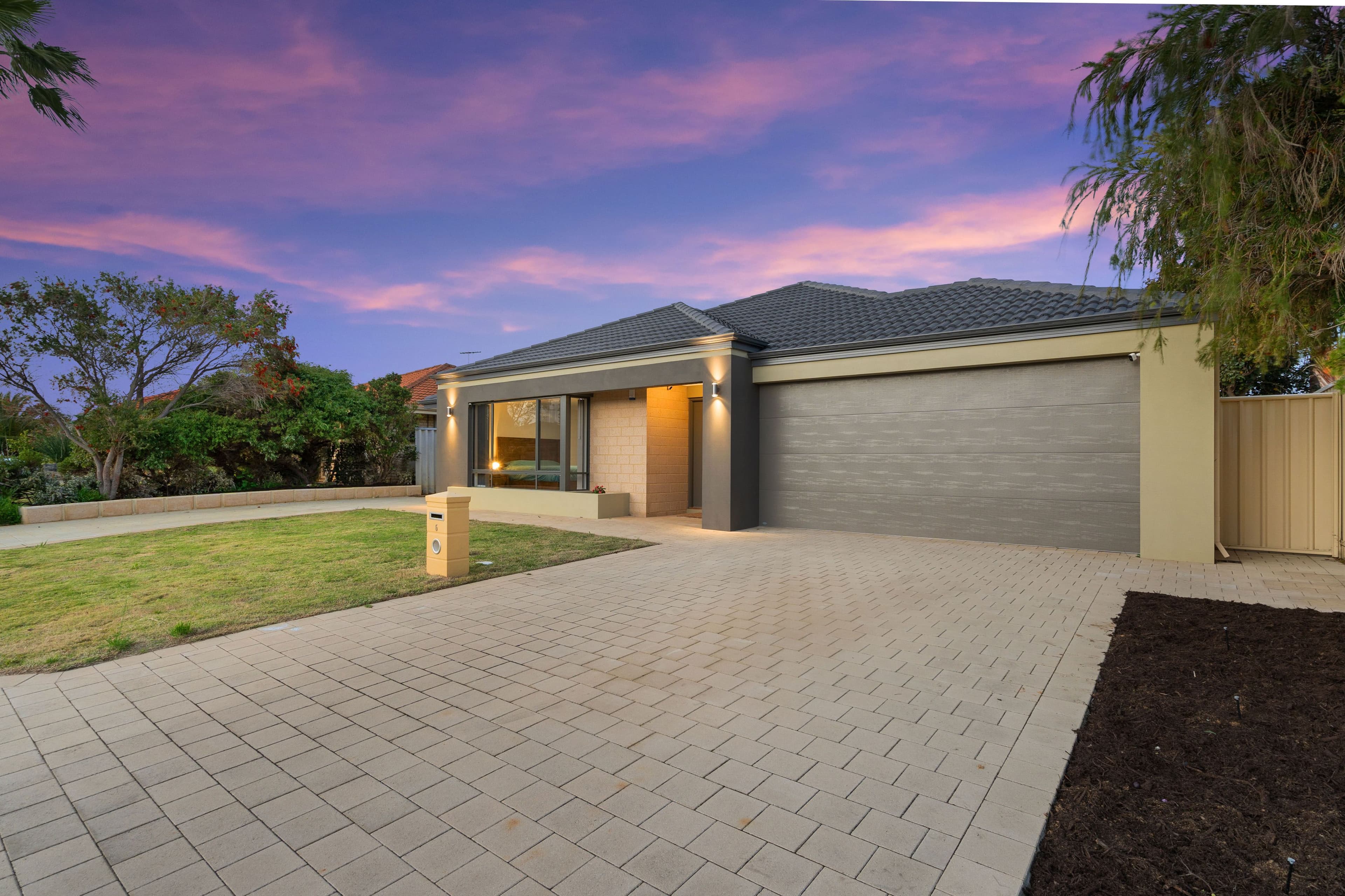 6 Pirianda Close, Clarkson WA 6030, Clarkson - Thumbnail 2