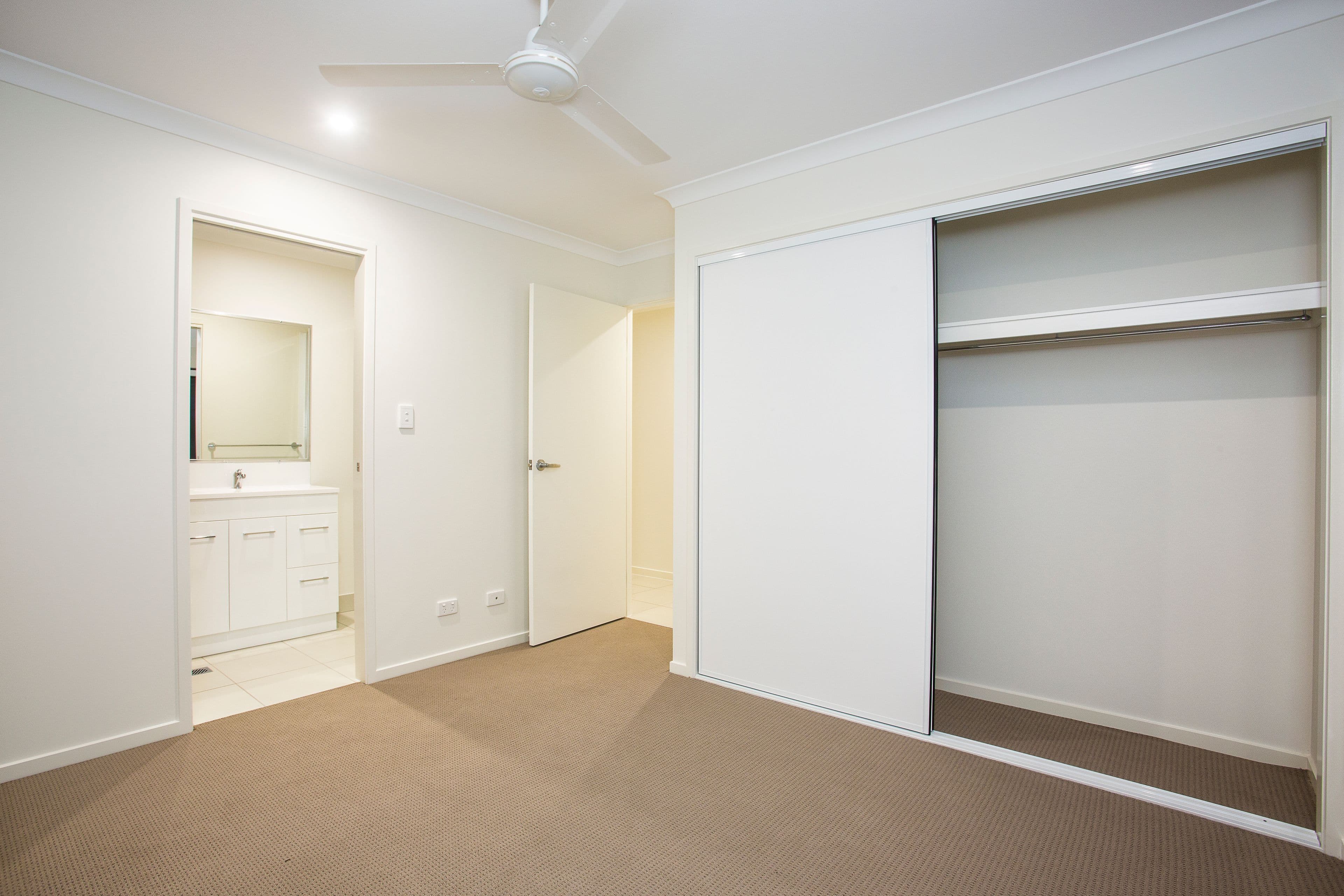 11 Olivia Street, Cannonvale QLD 4802, Cannonvale - Thumbnail 4