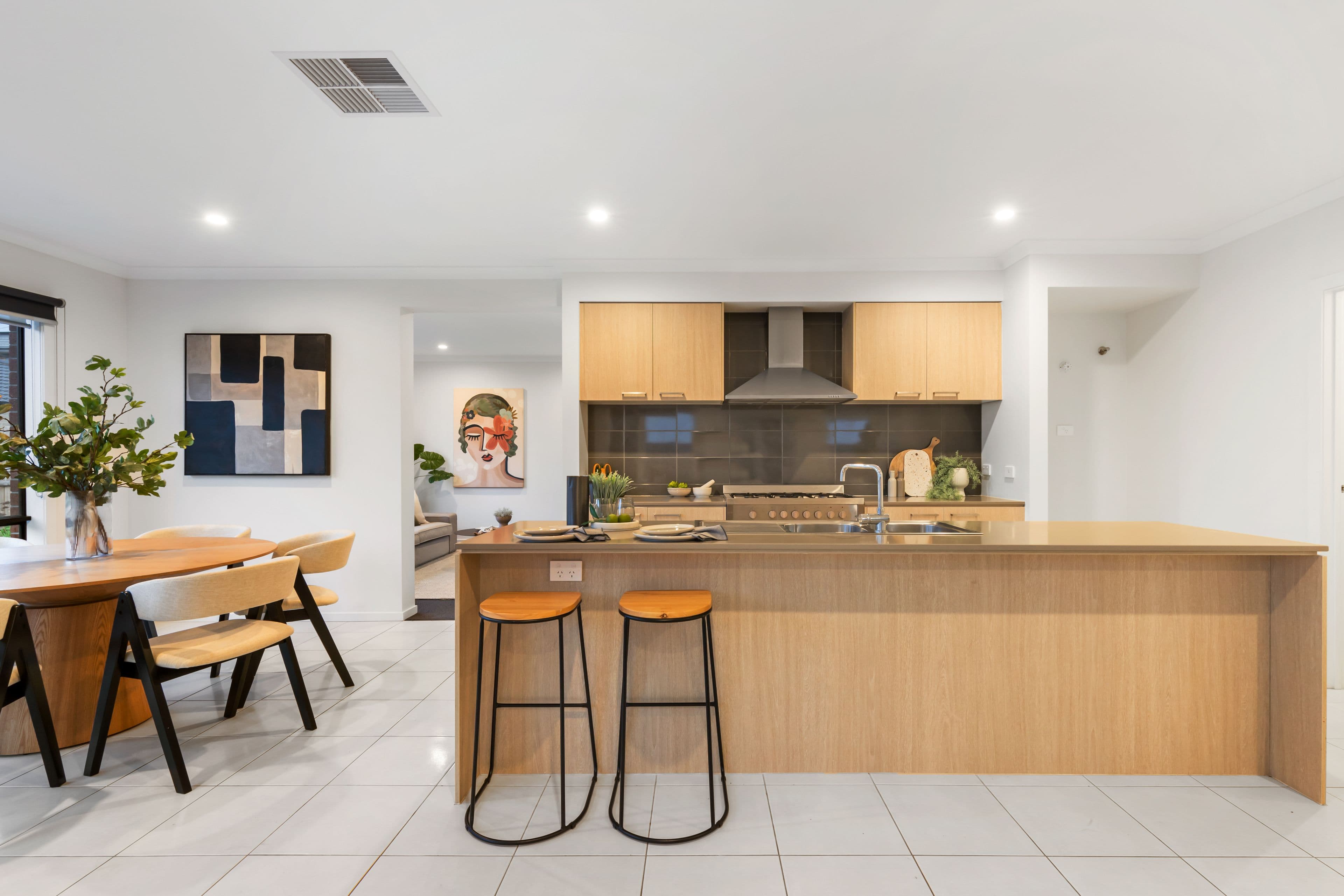 312 Frontier Avenue, AINTREE VIC 3336, Aintree - Thumbnail 2